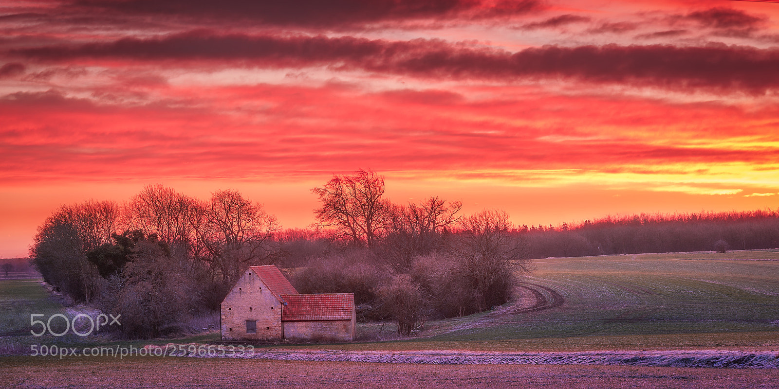 Sony a7 II sample photo. Old barn photography