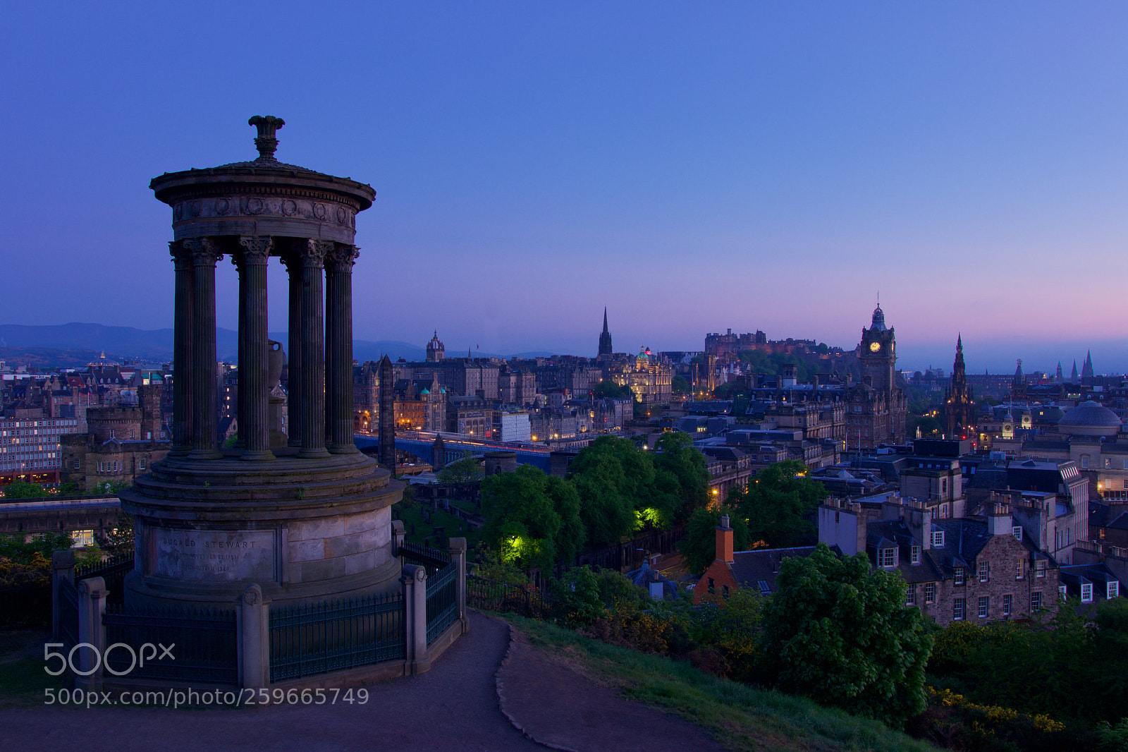 Canon EOS 80D sample photo. Blue calton hill photography