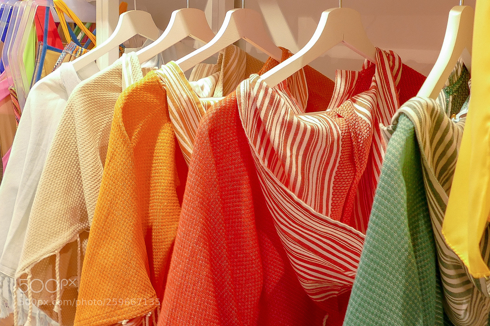 Panasonic Lumix DMC-FZ1000 sample photo. Lisbon - shopping photography