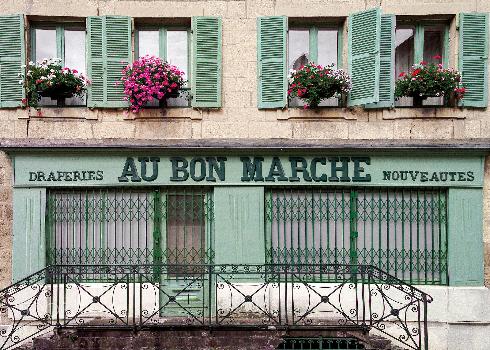 Pentax K-7 sample photo. Au bon marchÉ photography