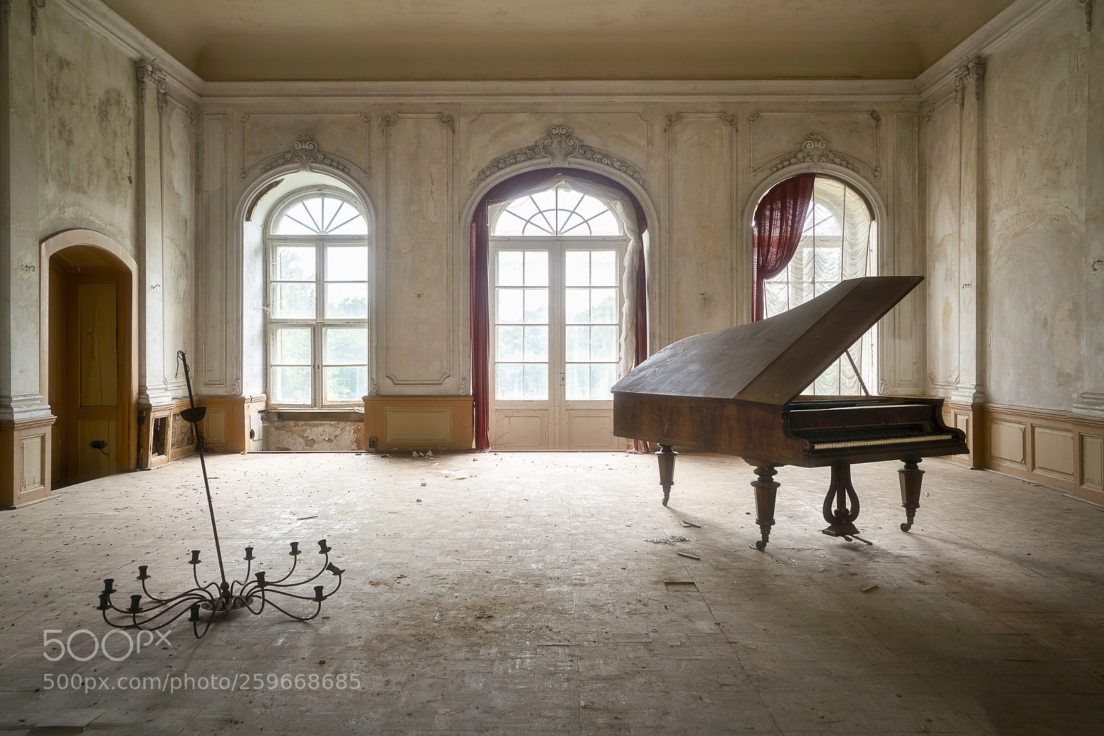 Sony a7R II sample photo. Abandoned piano. photography