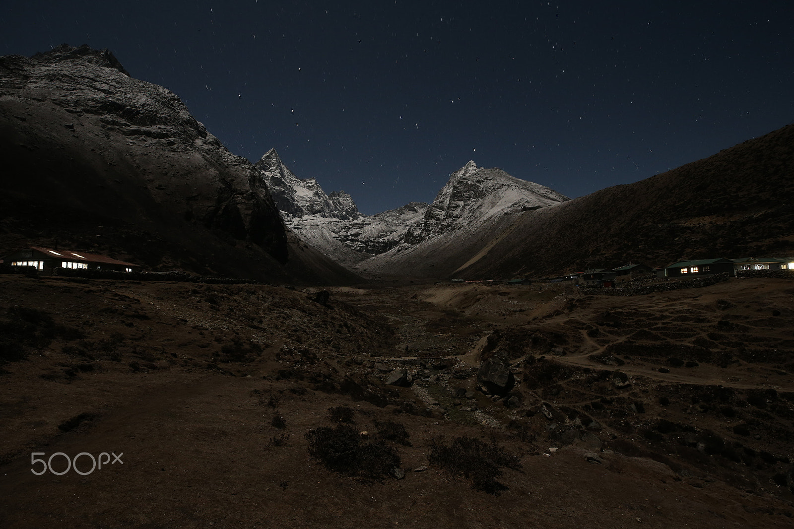 Canon EF 16-35mm F2.8L III USM sample photo. Night photography