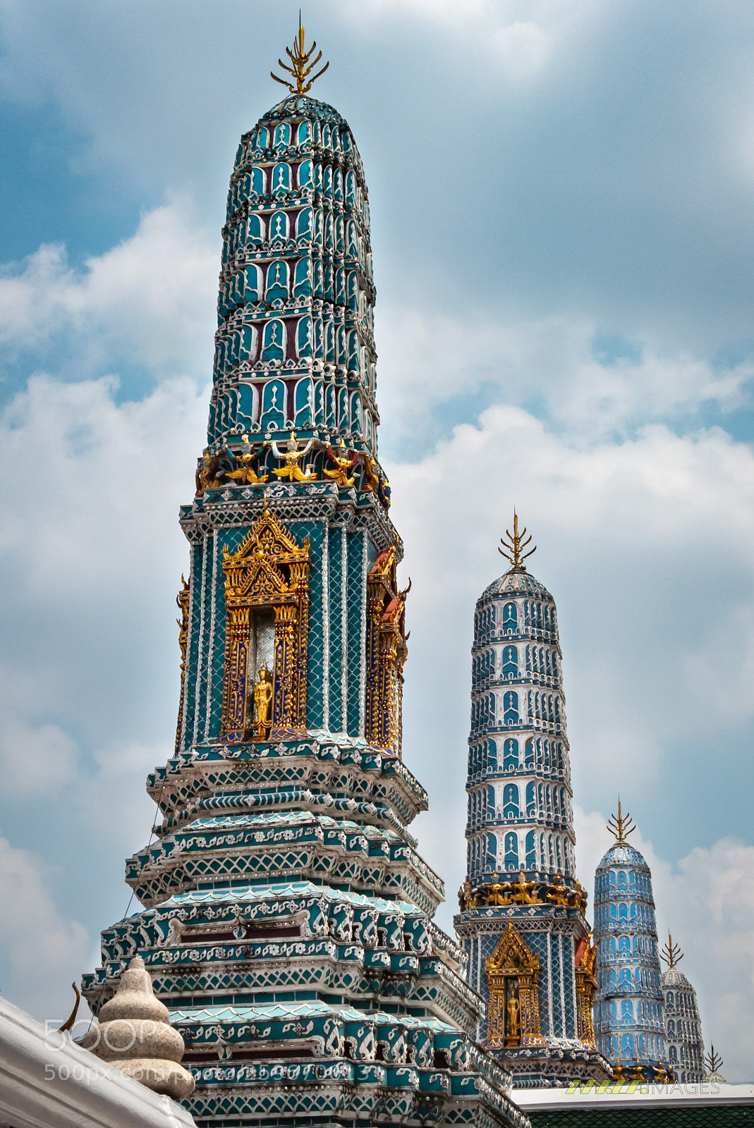 Panasonic Lumix DMC-FZ200 sample photo. Three towers at grand photography