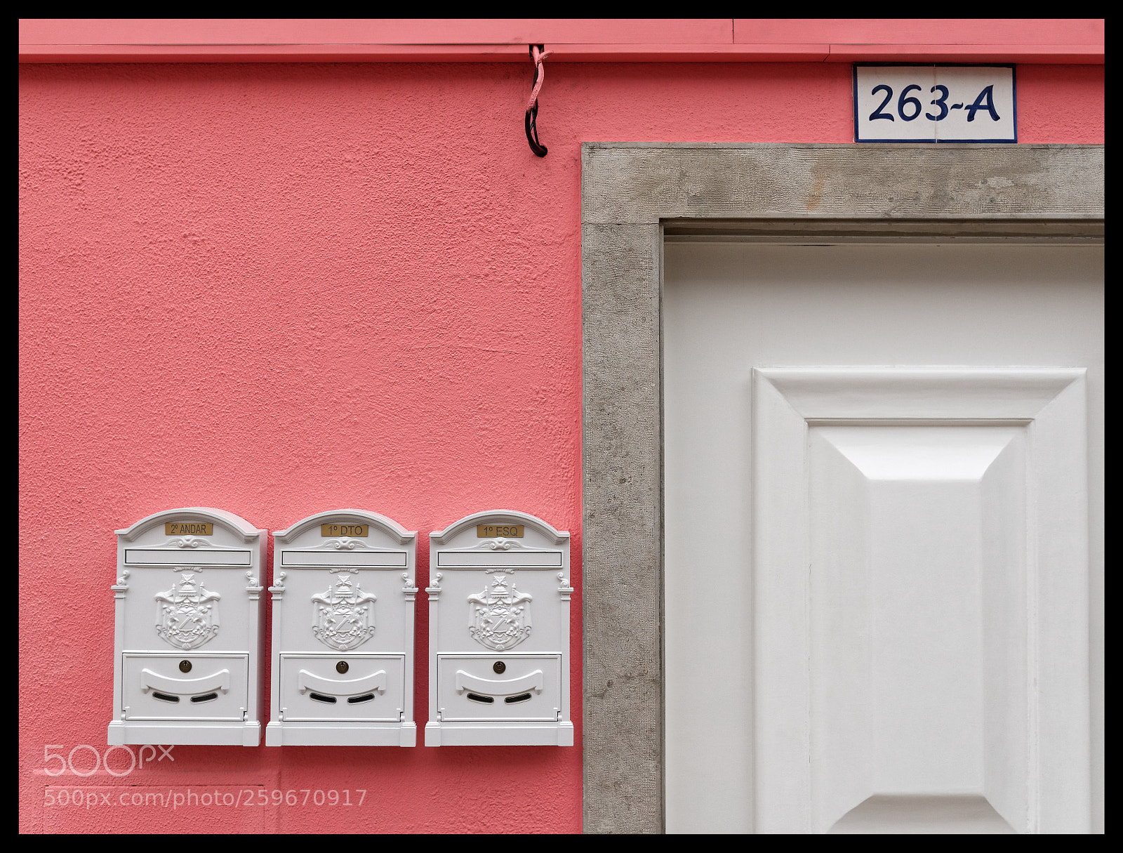 Panasonic Lumix DMC-GX7 sample photo. Pink house photography