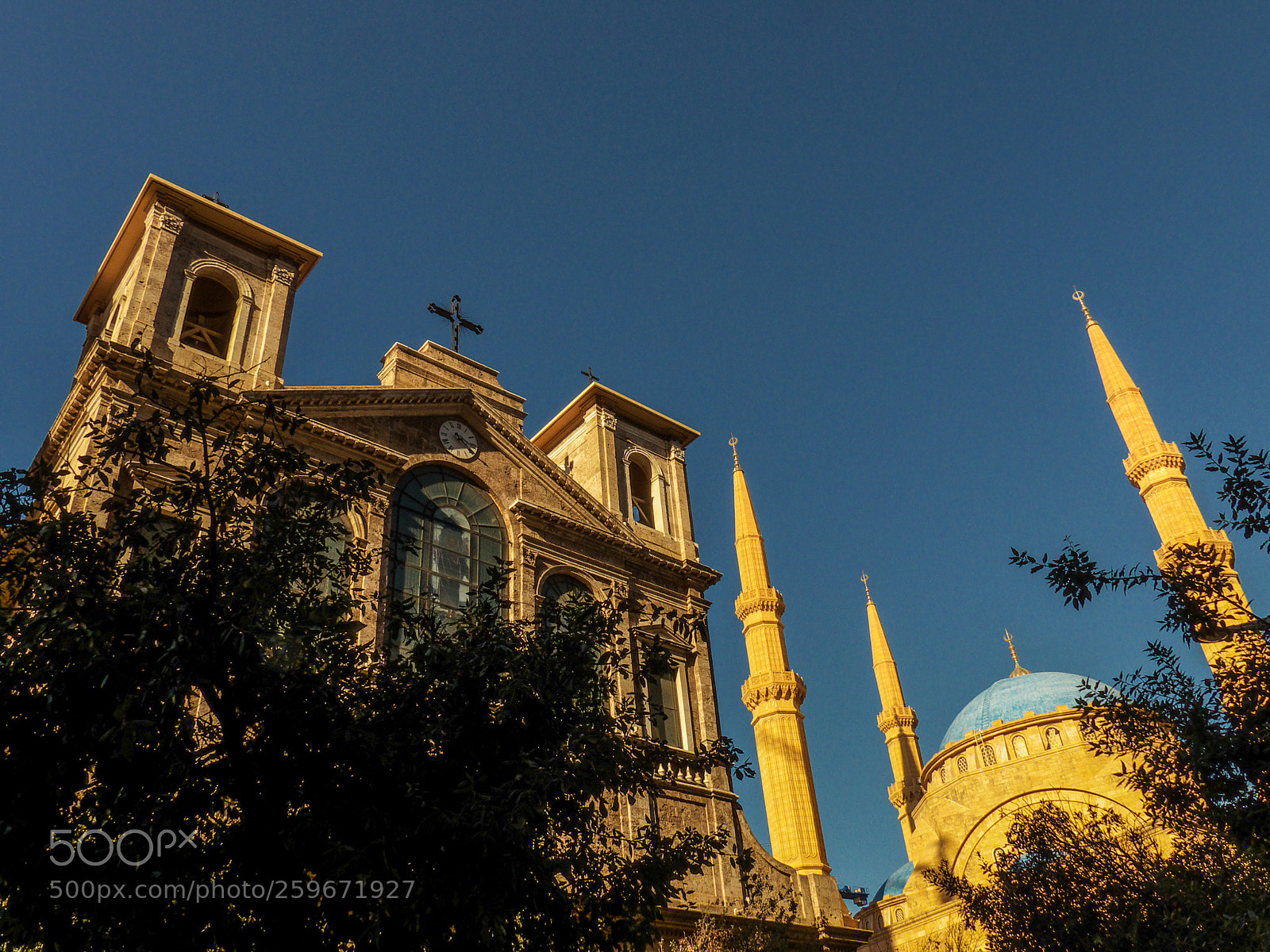 Panasonic Lumix DMC-FZ200 sample photo. Coexistence - beirut photography
