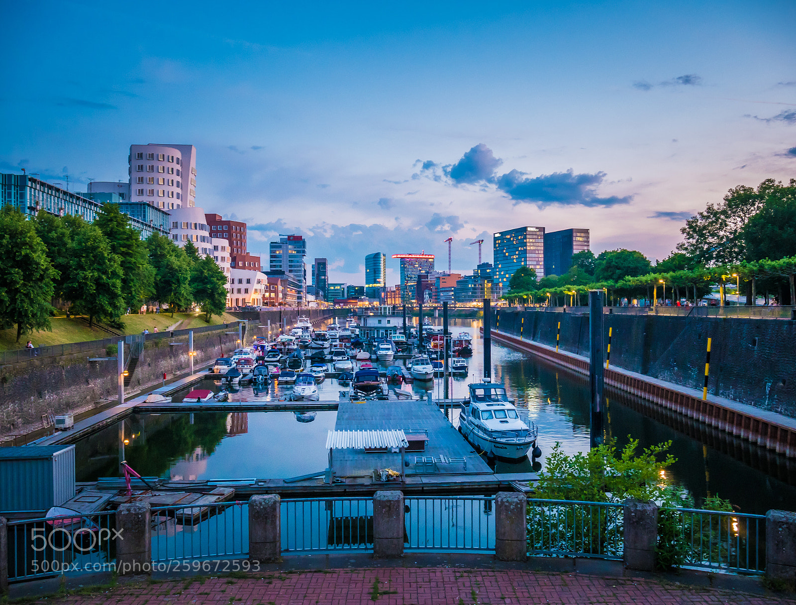 Panasonic Lumix DMC-GX85 (Lumix DMC-GX80 / Lumix DMC-GX7 Mark II) sample photo. Marina düsseldorf photography