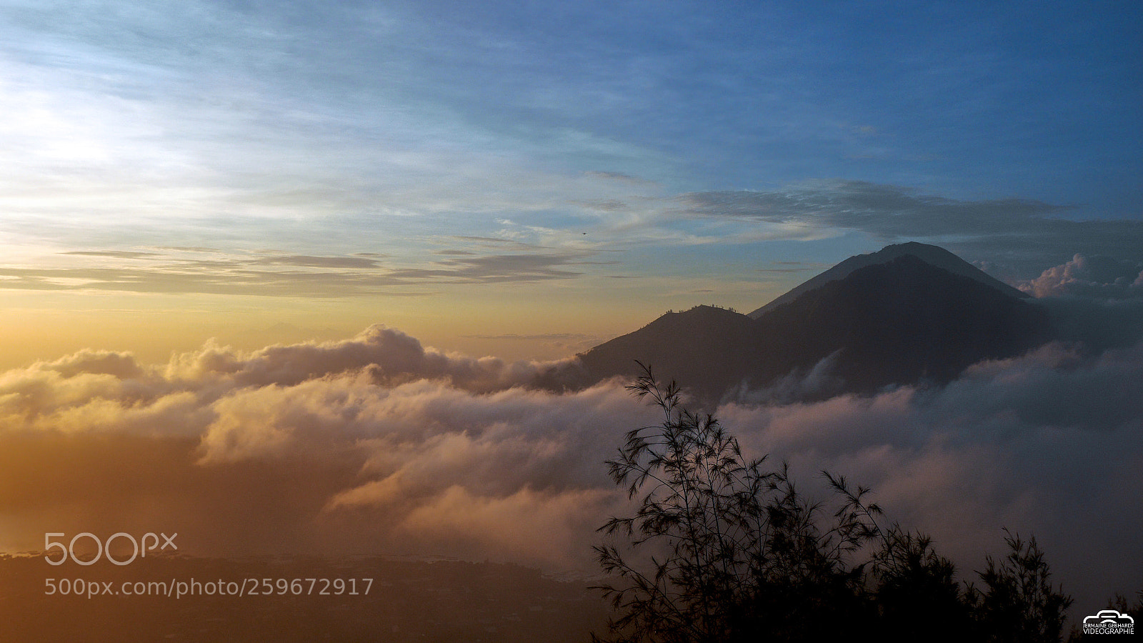 Panasonic Lumix DMC-GH3 sample photo. Sunrise at mount batur photography