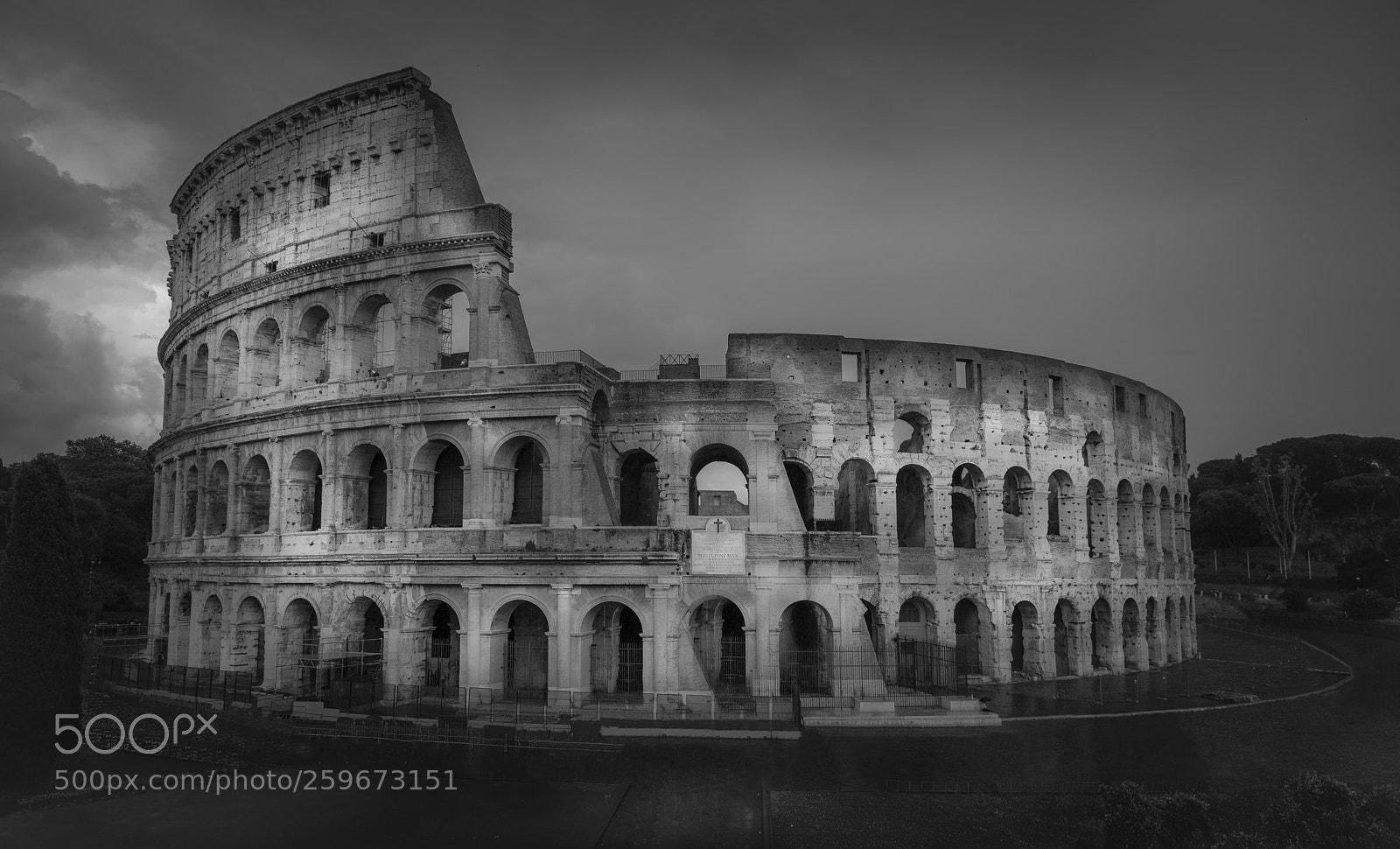 Canon EOS 5D Mark IV sample photo. The roman coliseum photography
