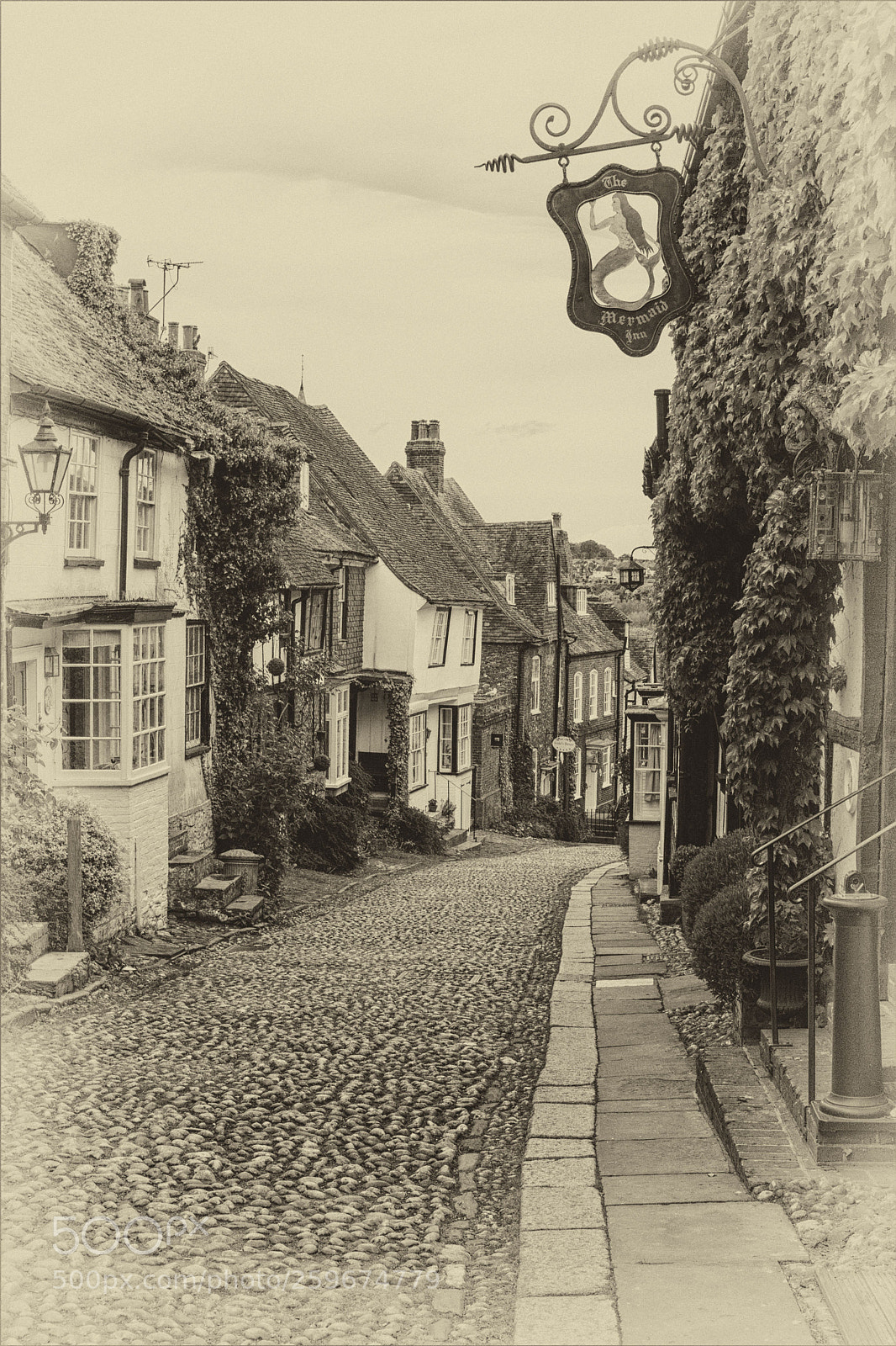 Canon EOS 70D sample photo. Mermaid street, rye photography