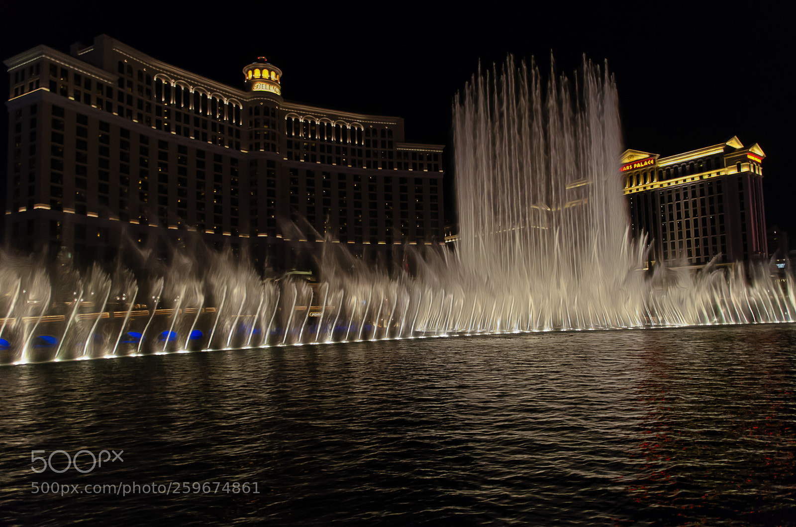 Nikon D7000 sample photo. Dancing water photography