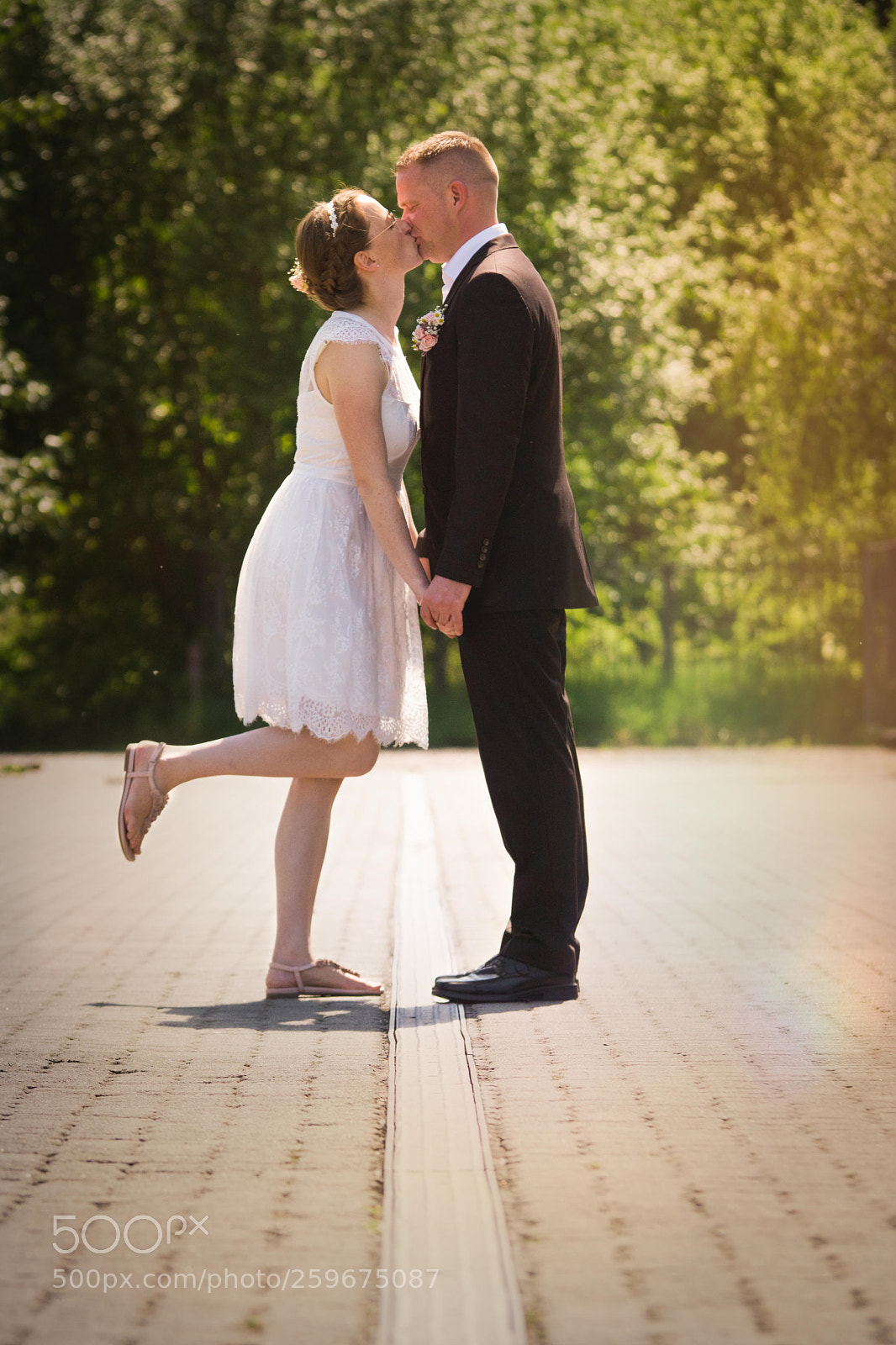 Sony ILCA-77M2 sample photo. K i s s photography