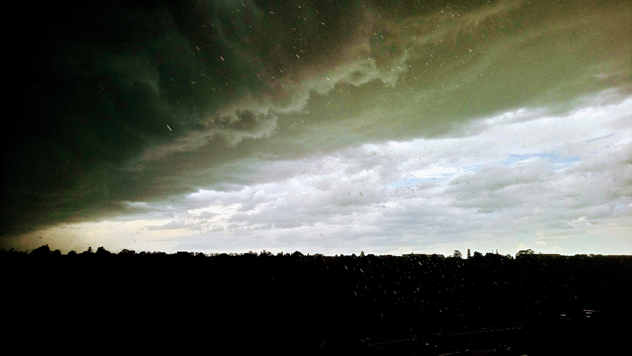 Sony Xperia XA1 Ultra sample photo. Storm is coming! photography
