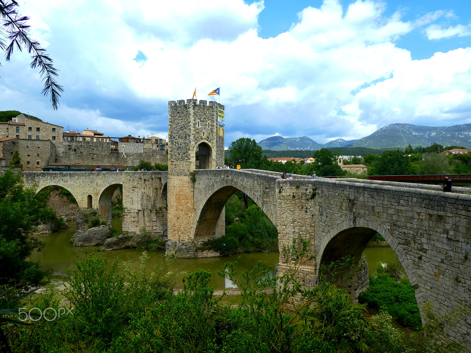 Panasonic Lumix DMC-ZS60 (Lumix DMC-TZ80) sample photo. Besalú   catalonia photography