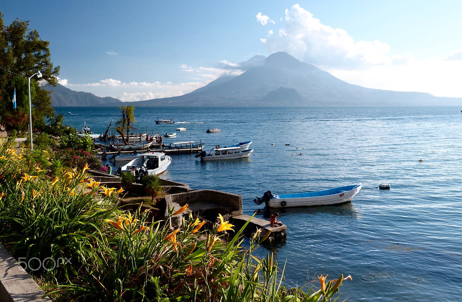 Panasonic Lumix DMC-FZ47 (Lumix DMC-FZ48) sample photo. Three volcanoes of lake atitlan photography