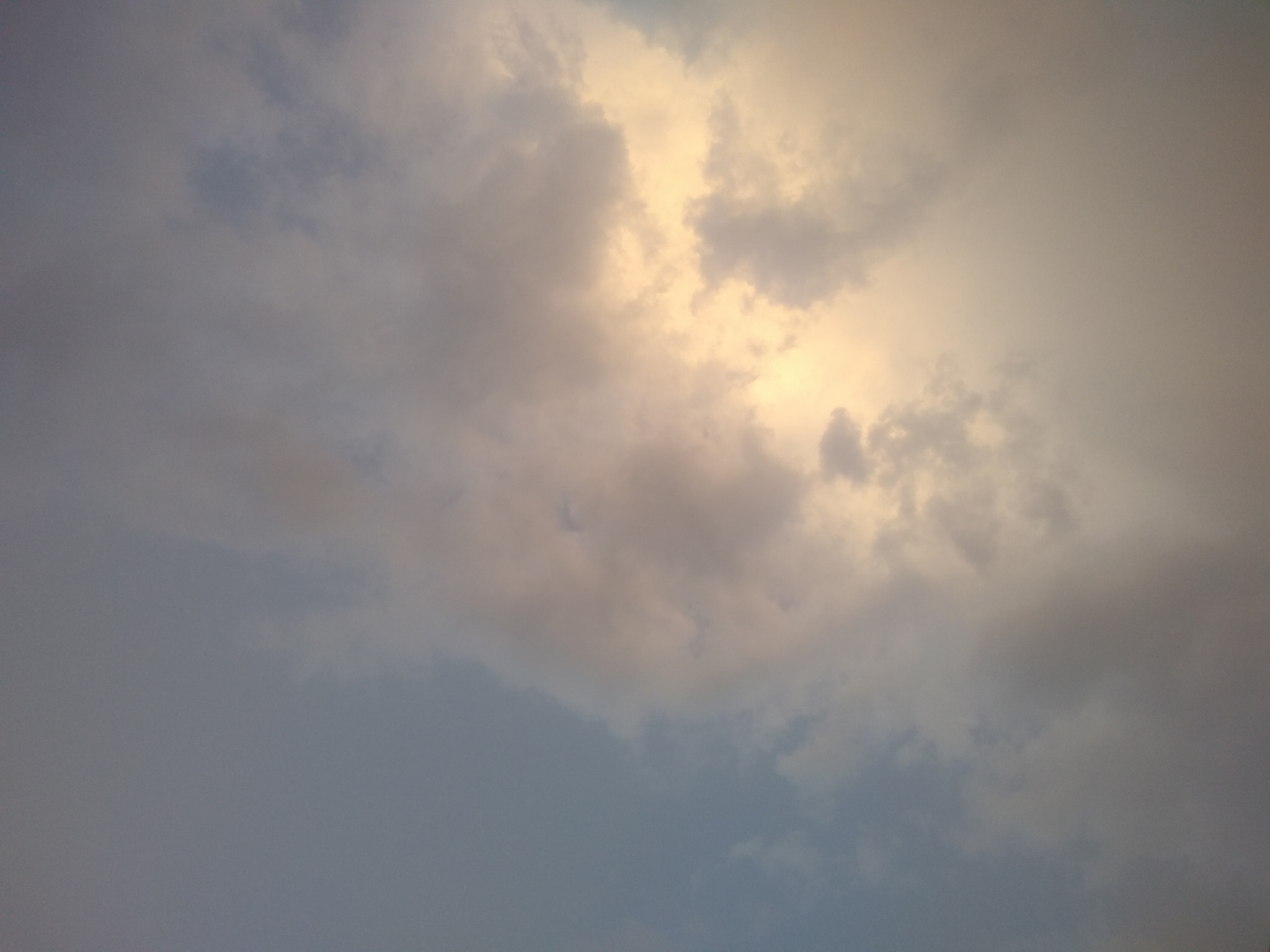 Motorola Moto G (5S) Plus sample photo. Zeus is coming photography