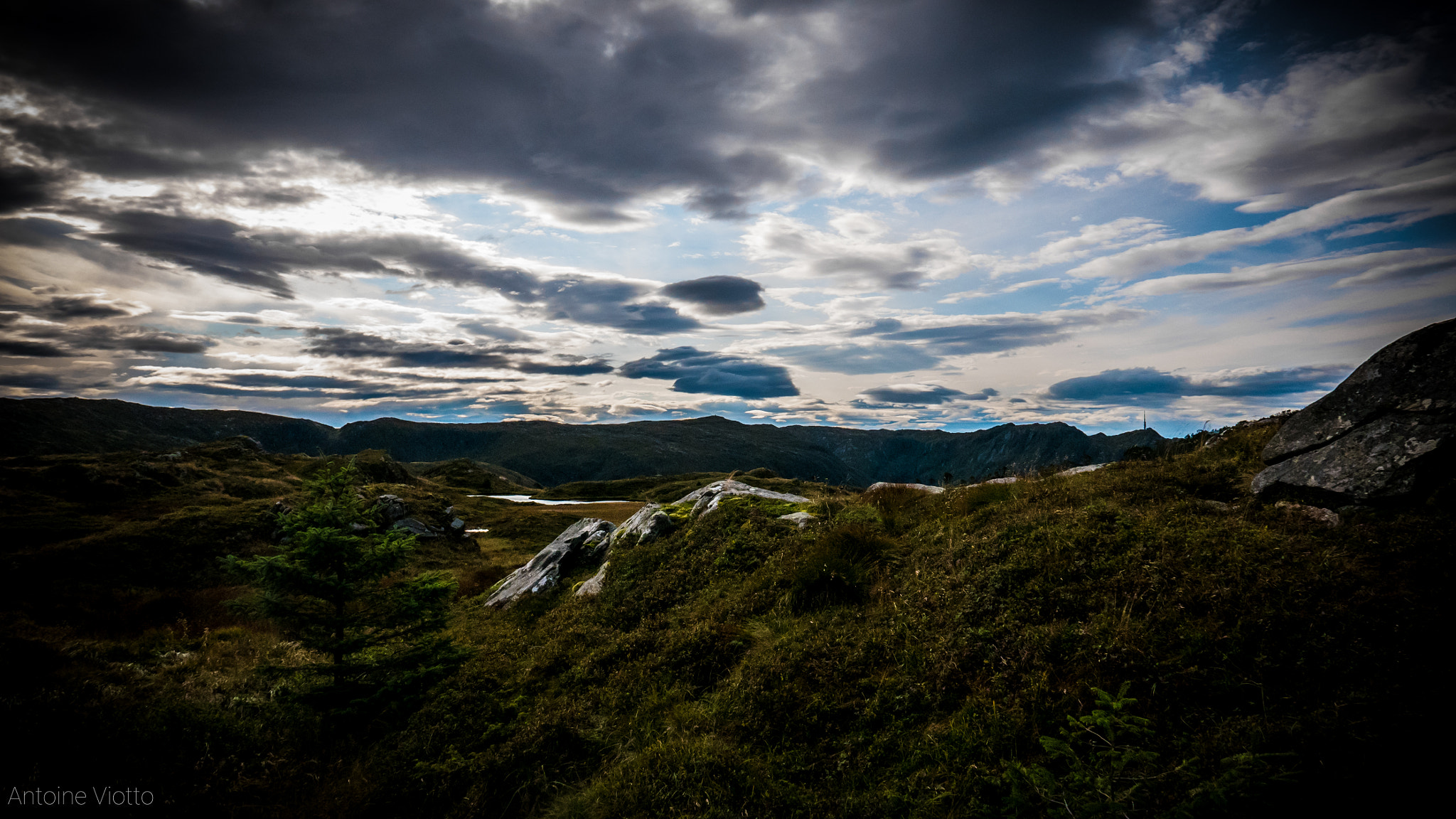 Leica D-Lux (Typ 109) sample photo. From bergen to bergen - hiking photography