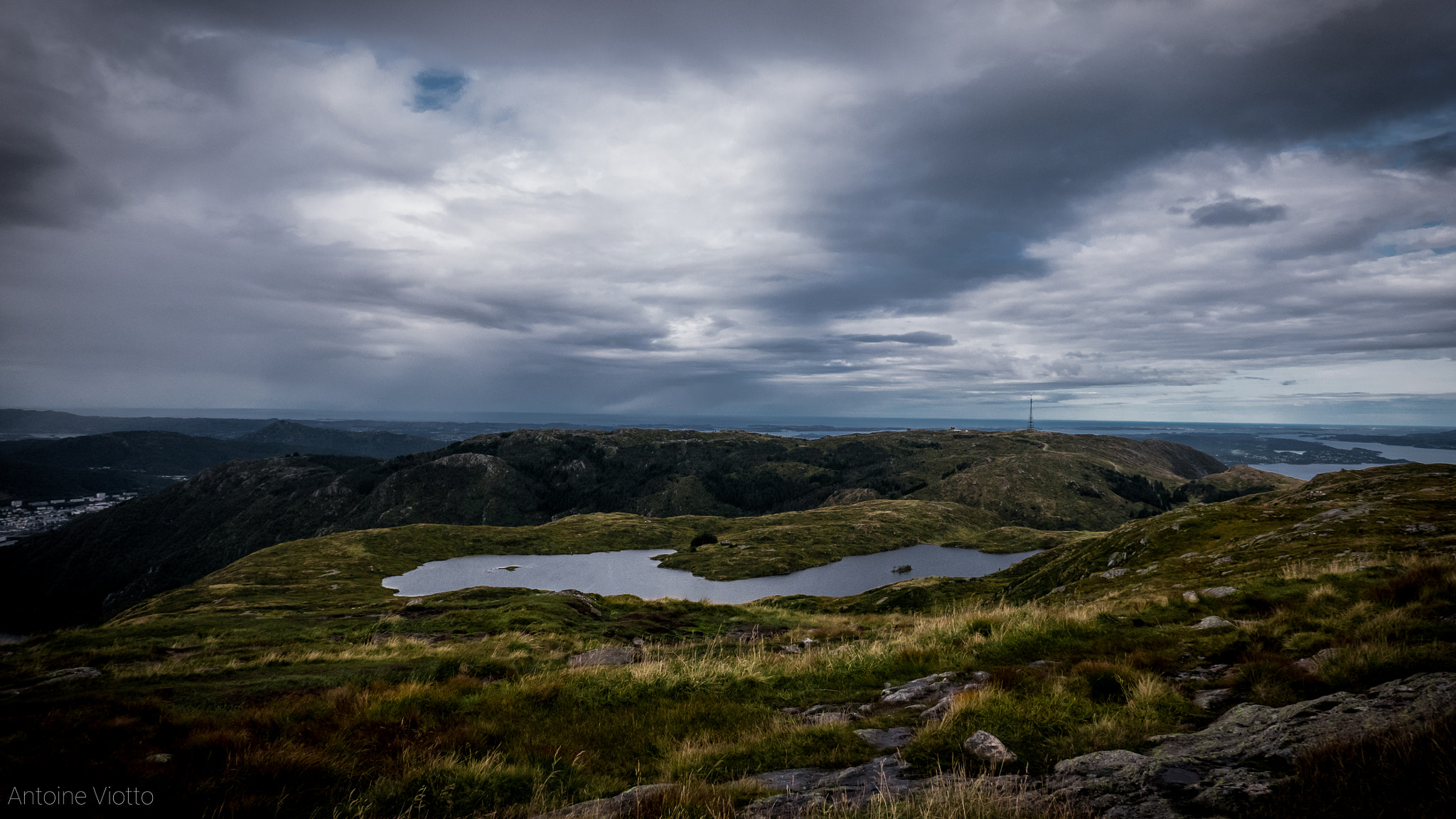Leica D-Lux (Typ 109) sample photo. From bergen to bergen - hiking photography