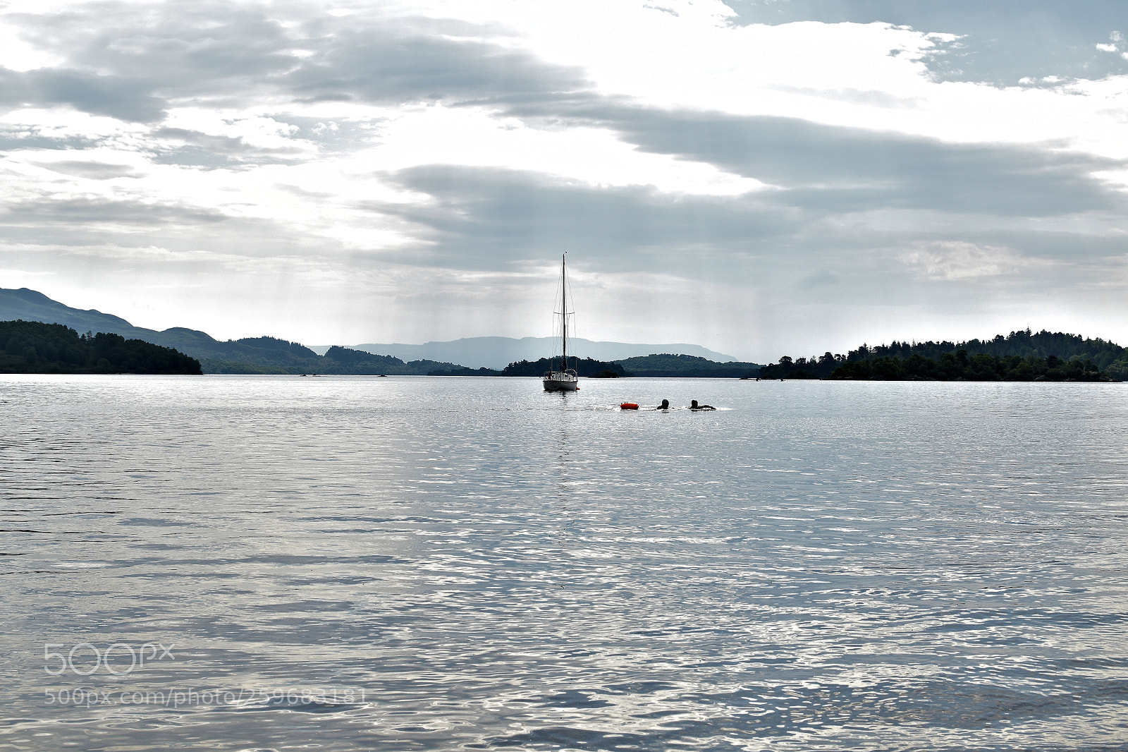Nikon D5500 sample photo. Luuss boat photography