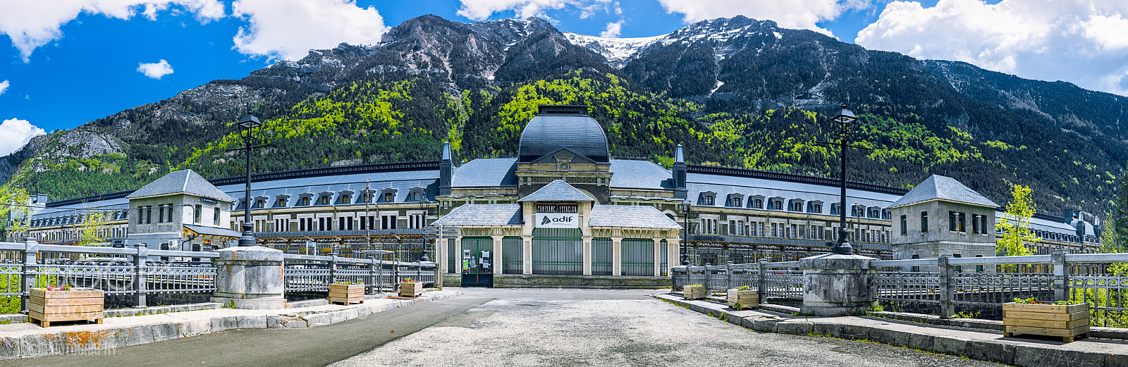Canon EOS 70D sample photo. Pano estaci n de photography