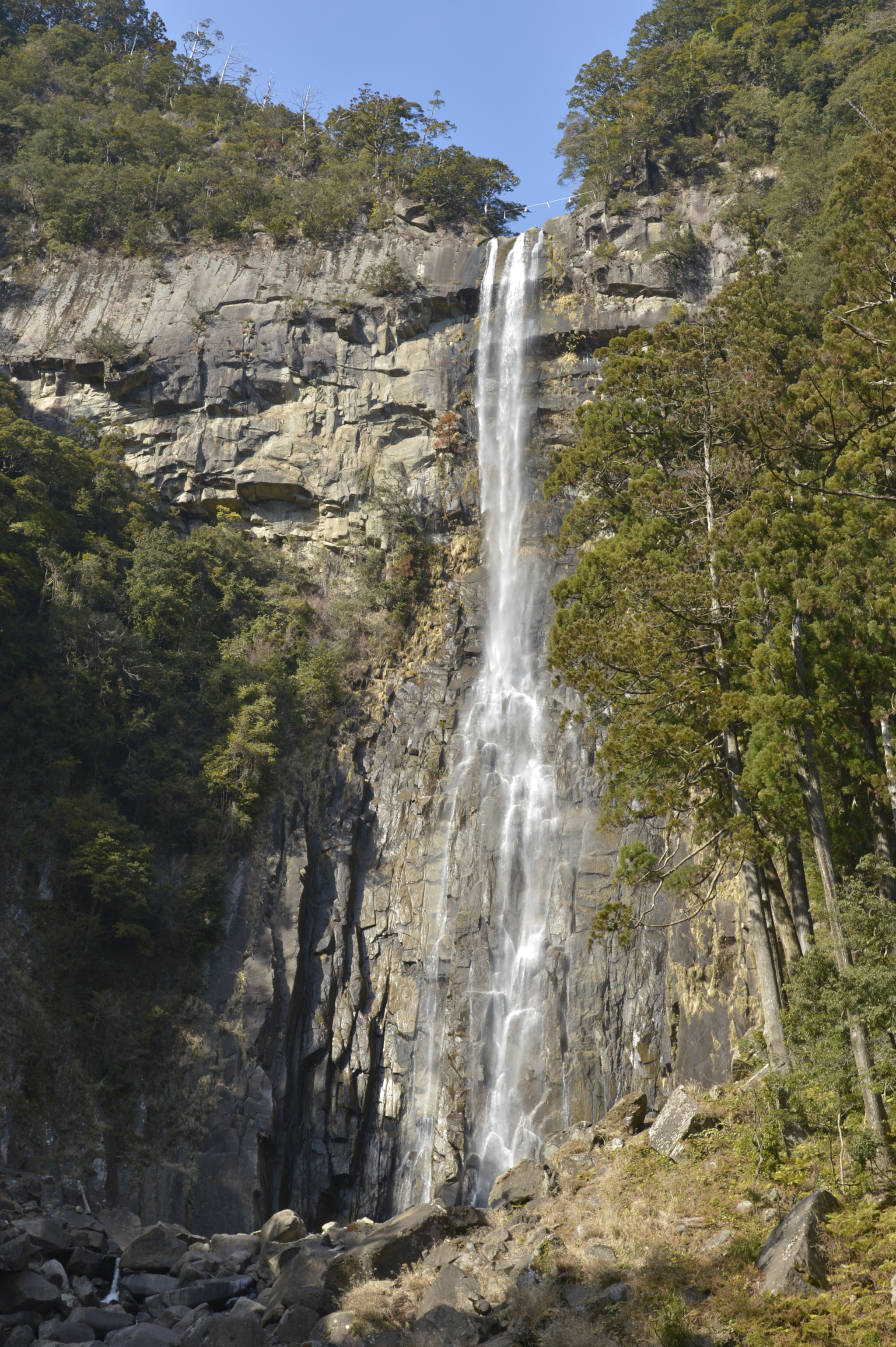 Nikon AF-S Nikkor 24-120mm F4G ED VR sample photo. Waterfall photography