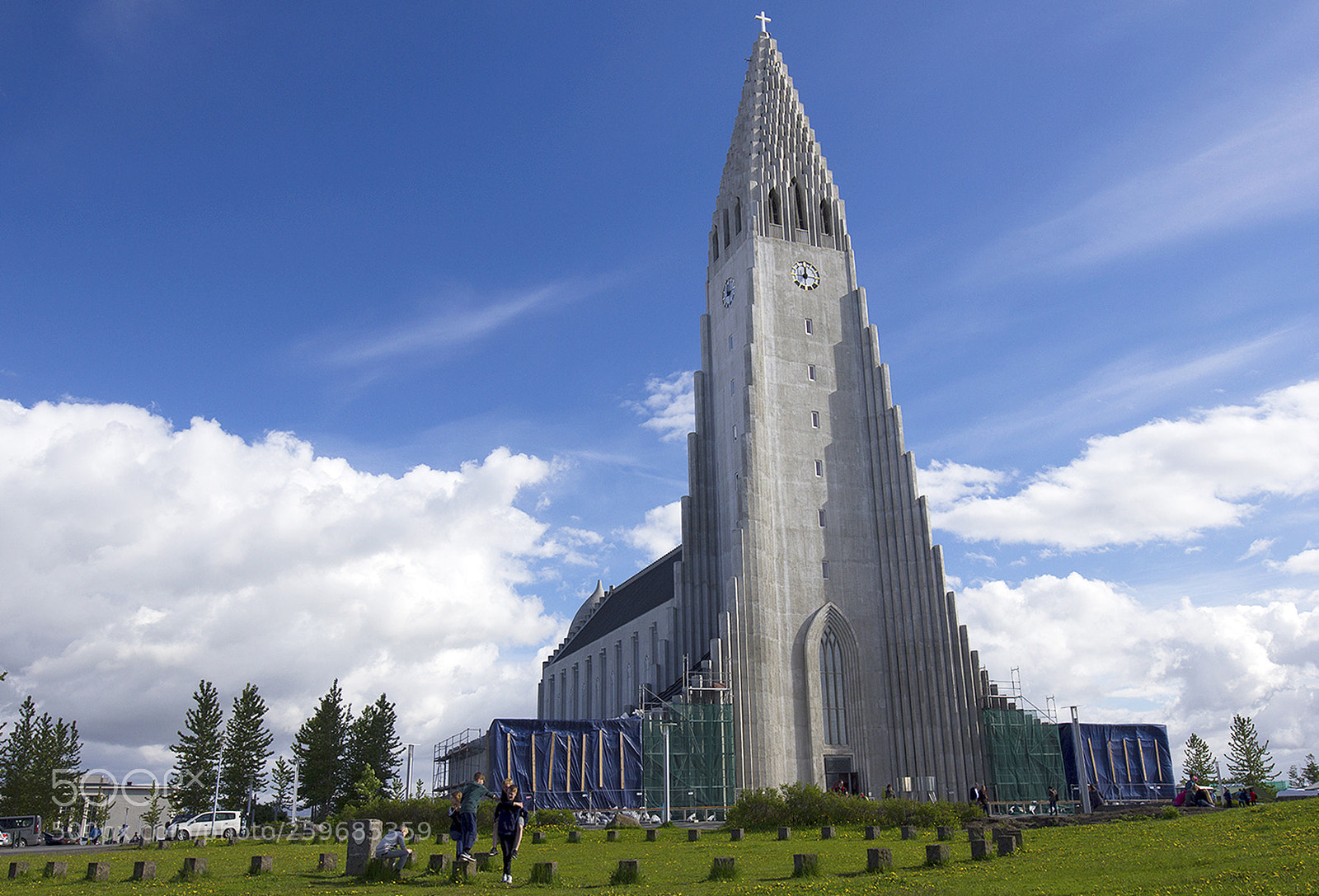 Canon EOS 550D (EOS Rebel T2i / EOS Kiss X4) sample photo. Hallgrímskirkja photography