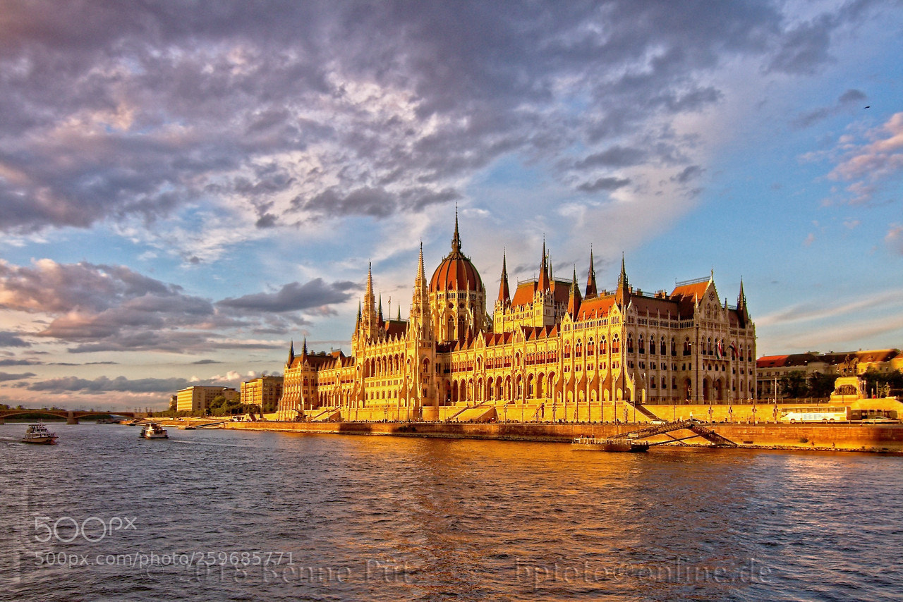 Canon EOS 7D sample photo. Golden parliament photography