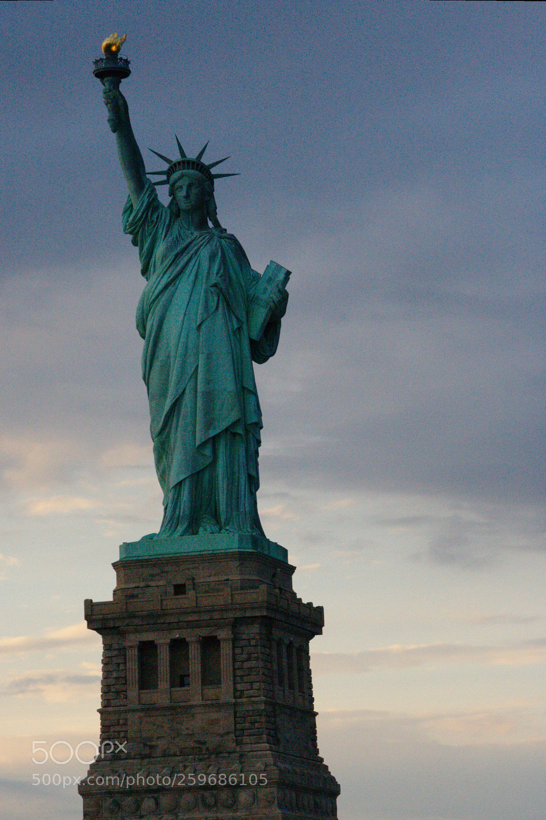 Canon EOS 350D (EOS Digital Rebel XT / EOS Kiss Digital N) sample photo. Miss liberty photography