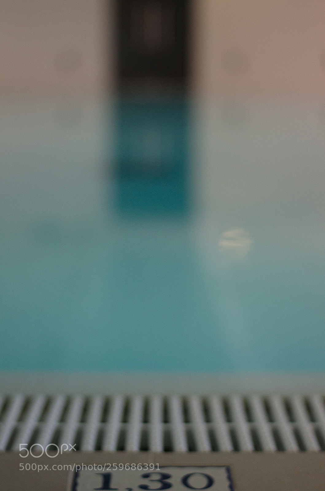 Nikon D5100 sample photo. Piscine intérieure photography