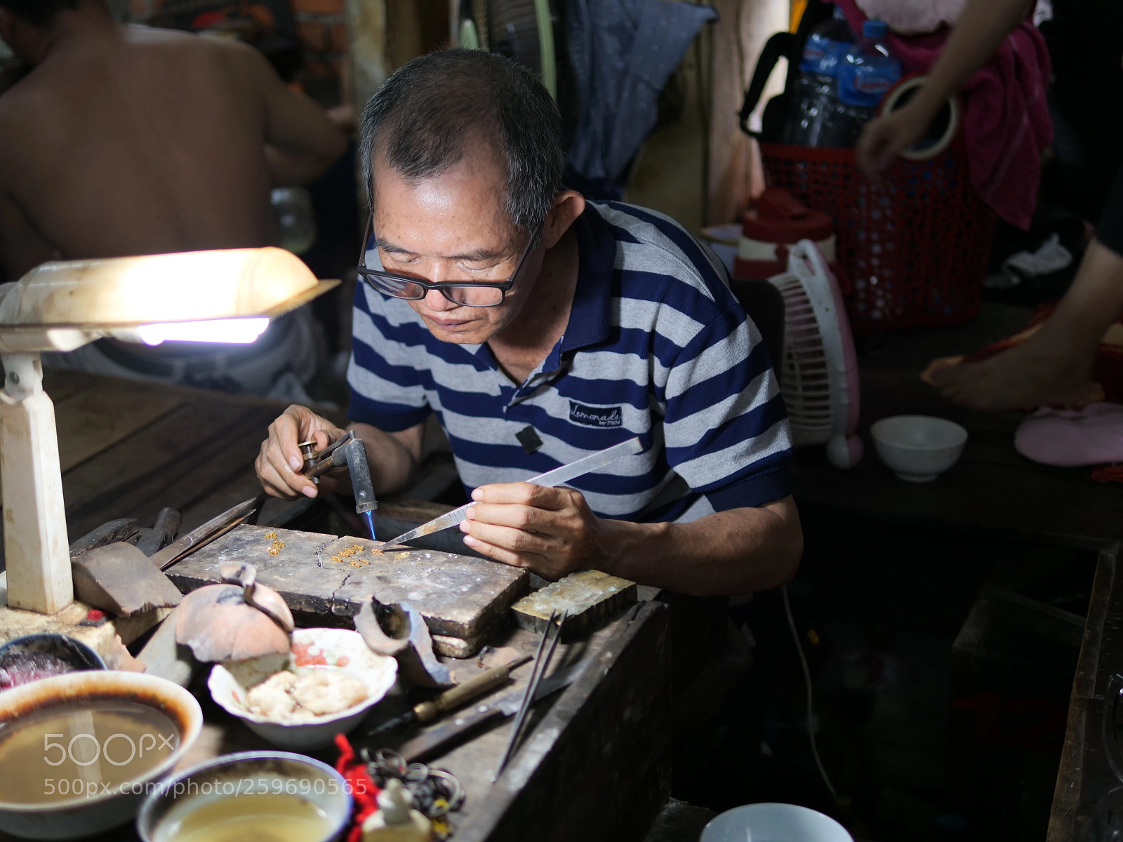 Panasonic Lumix DC-G9 sample photo. Gold maker photography