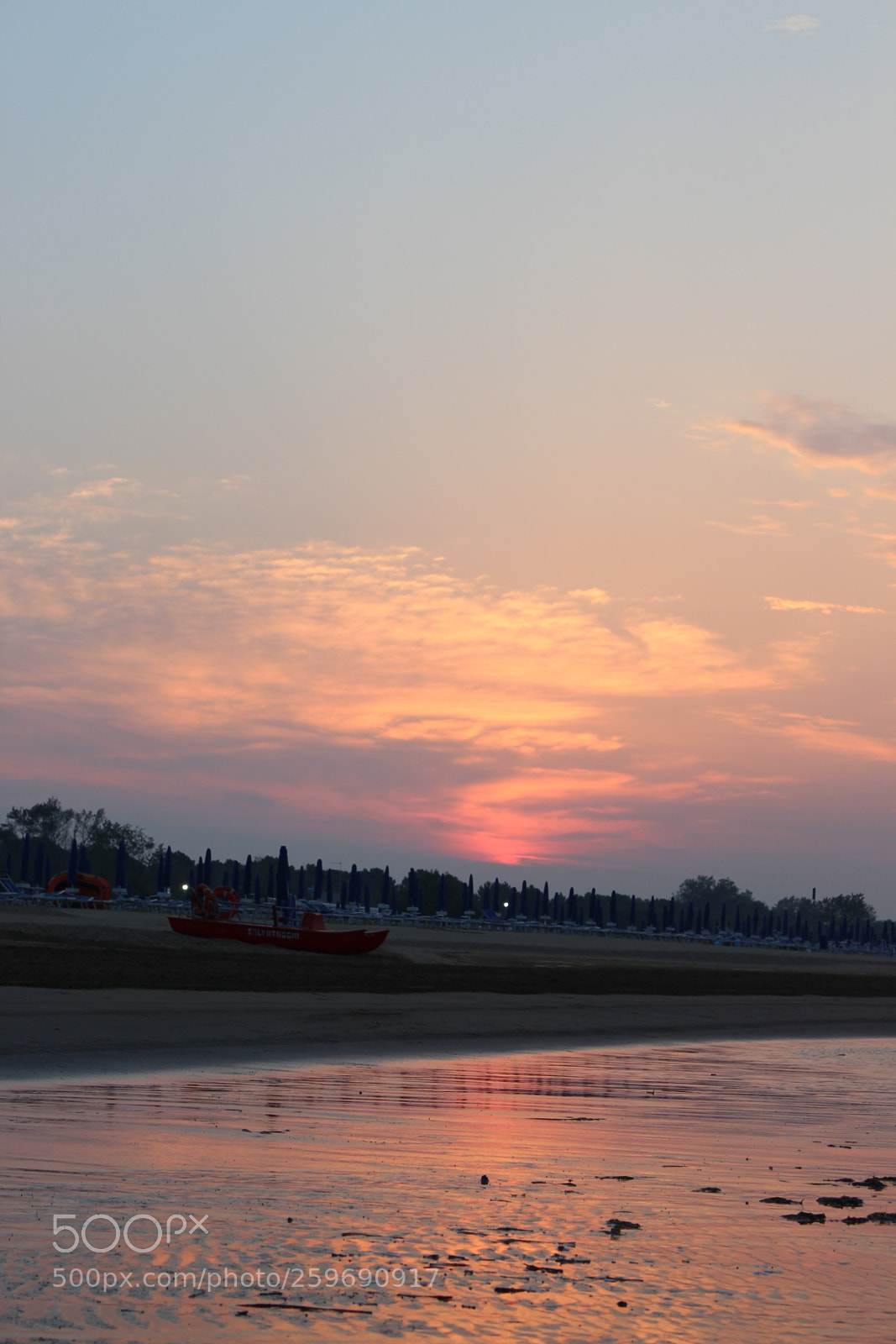 Canon EOS 700D (EOS Rebel T5i / EOS Kiss X7i) sample photo. Sunrise in bibione photography