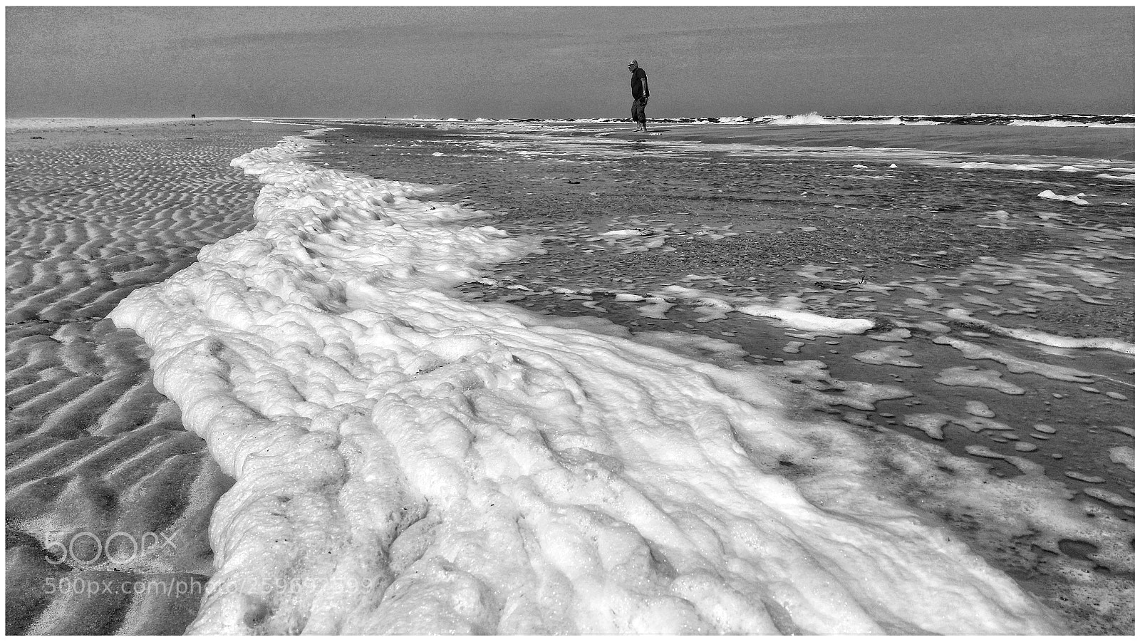 Samsung Galaxy S5 sample photo. Borkum beach in black photography