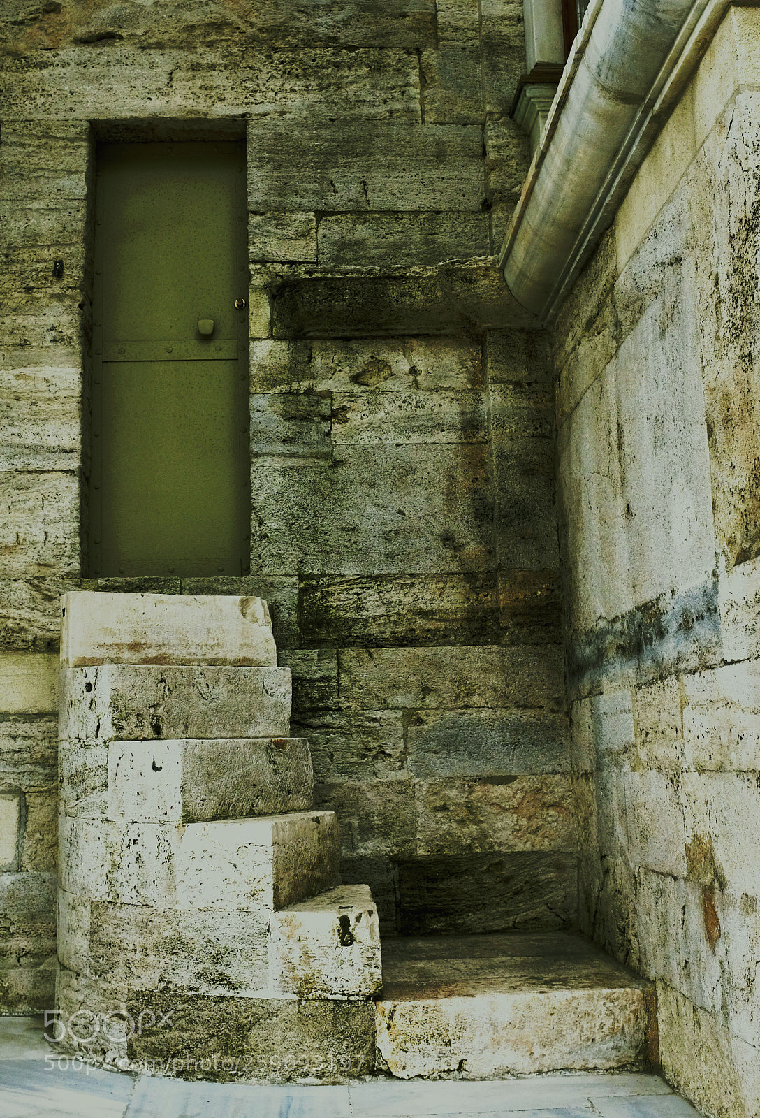 Fujifilm X100T sample photo. Mistery door photography