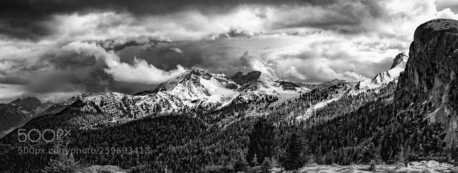 Canon EOS 5D Mark IV sample photo. Love these mountains (bw) photography