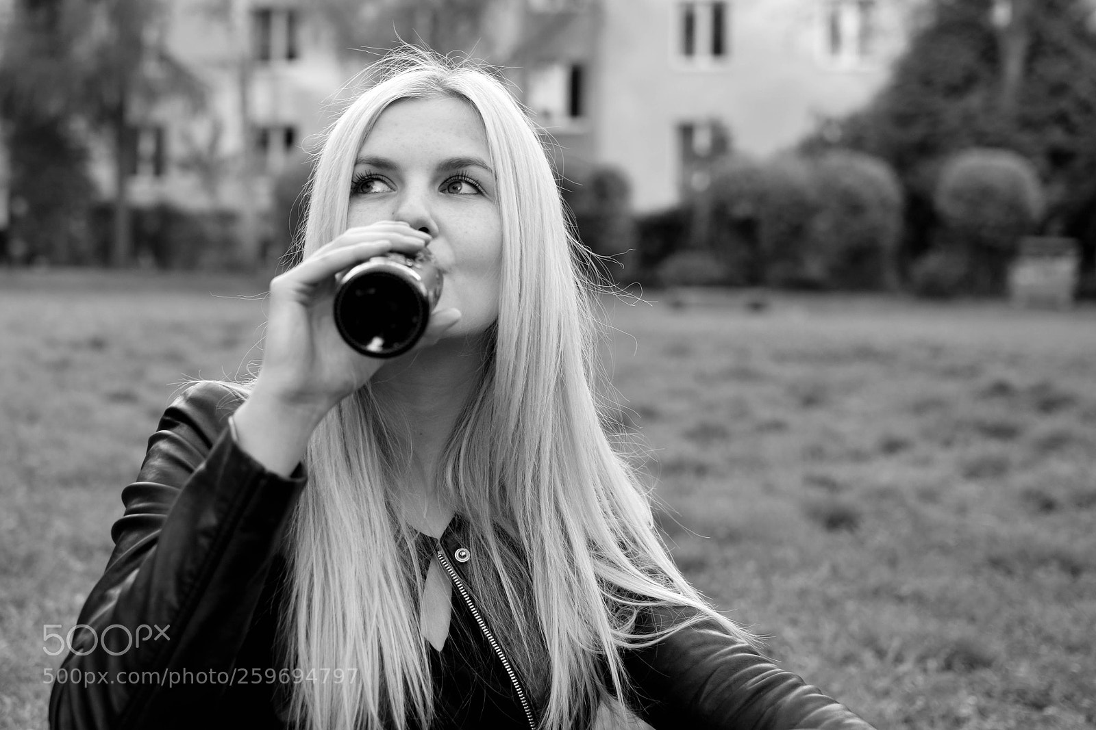 Nikon D5300 sample photo. Afternoon drink photography