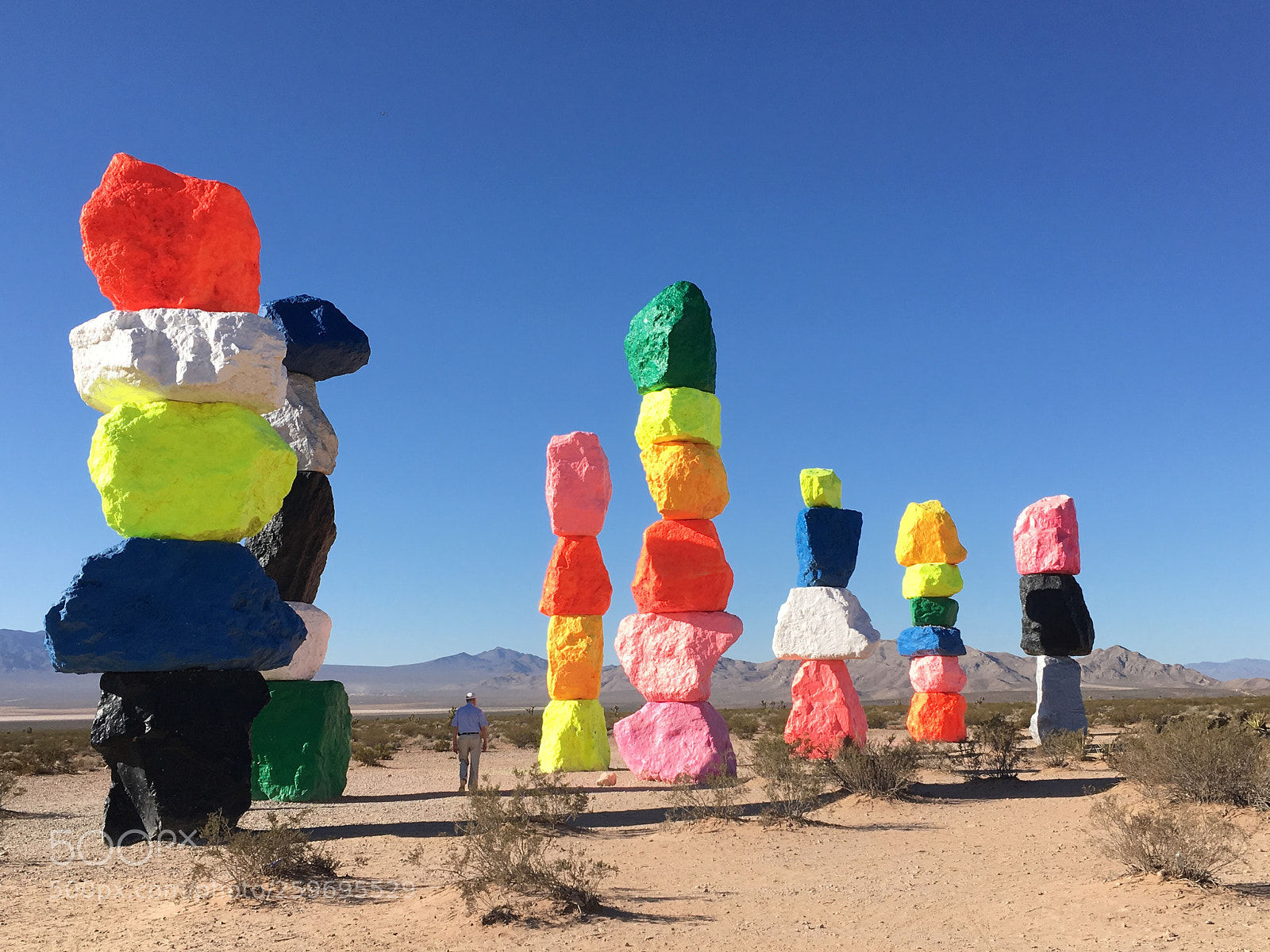 Apple iPhone SE sample photo. Seven magic mountains photography