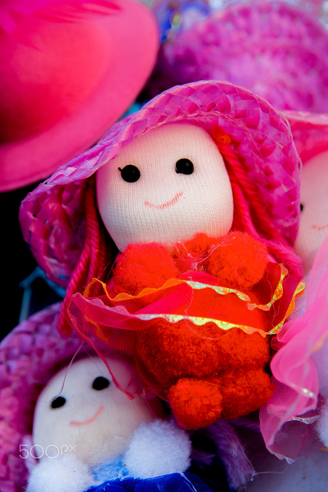 Canon EOS 600D (Rebel EOS T3i / EOS Kiss X5) sample photo. Pink doll photography