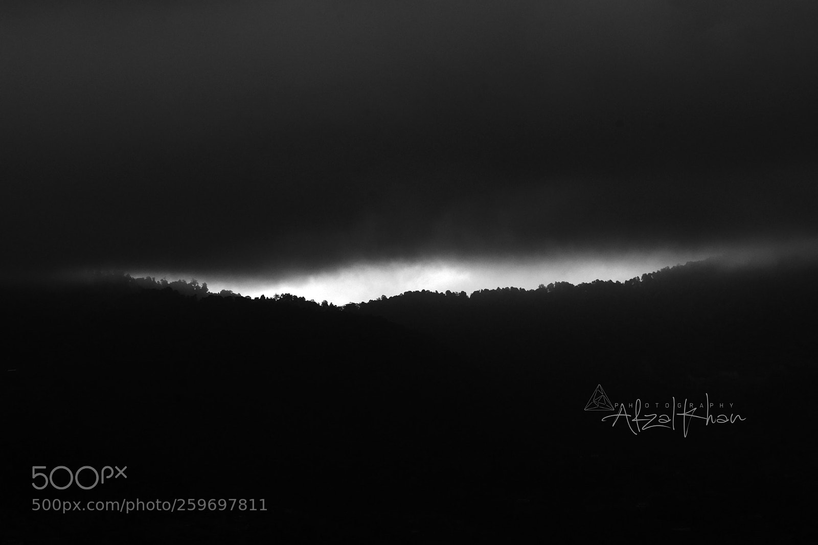 Sony SLT-A99V sample photo. Broken sky photography