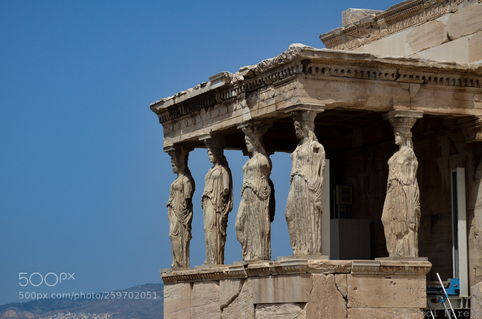 Nikon D5100 sample photo. The caryatids photography