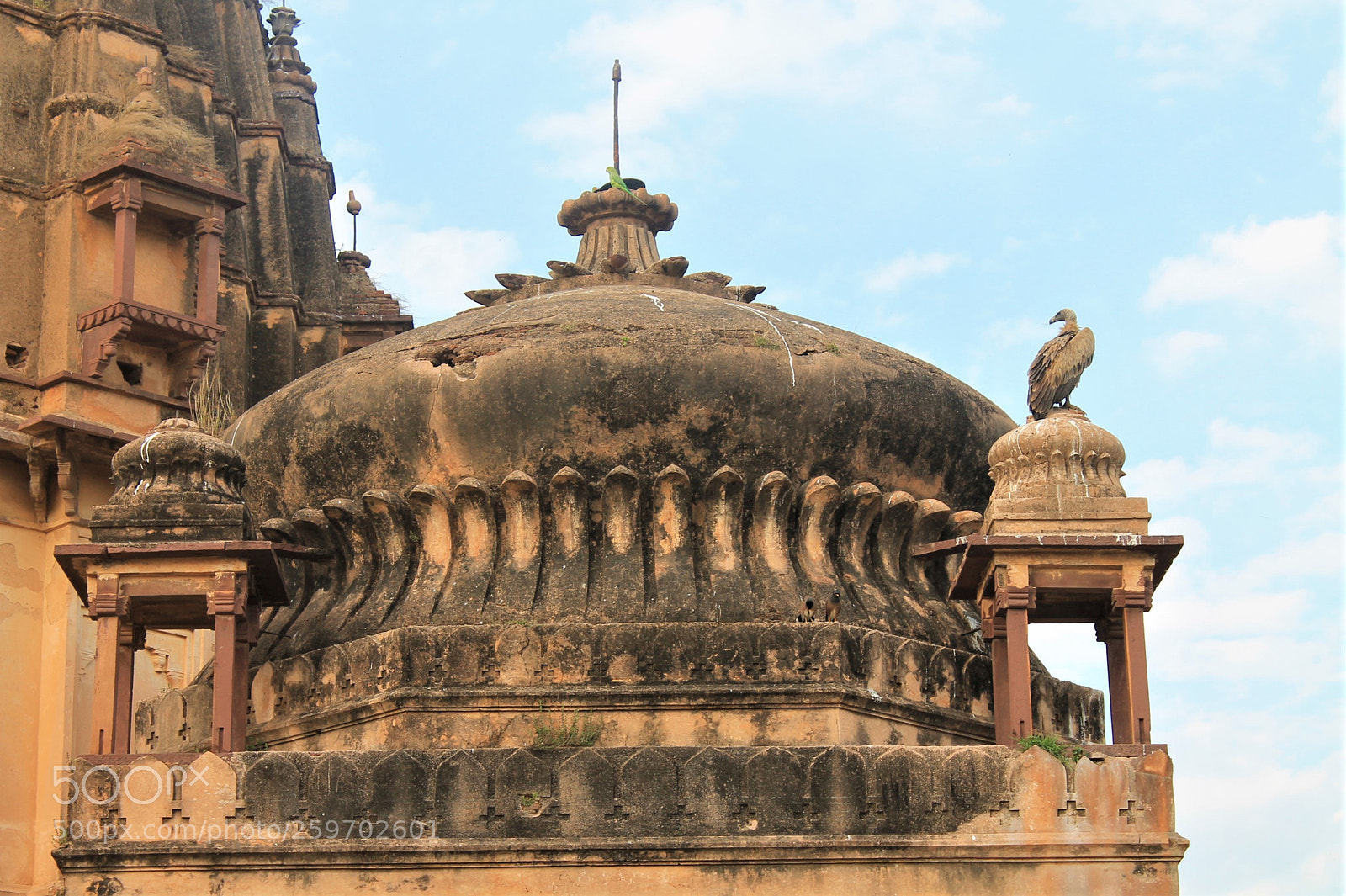 Canon EOS 1100D (EOS Rebel T3 / EOS Kiss X50) sample photo. Ancient temple in orchha. photography