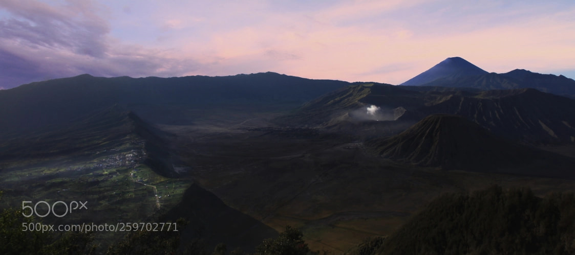 Canon EF 24-105mm F4L IS USM sample photo. Mount bromo photography