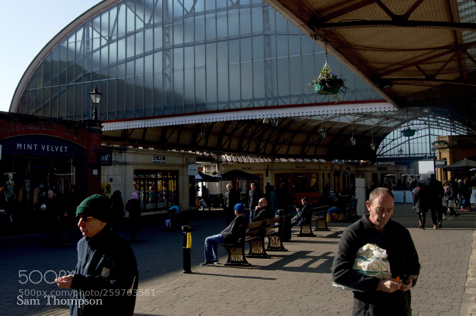 Nikon D3200 sample photo. Windsor royal shopping colour  photography