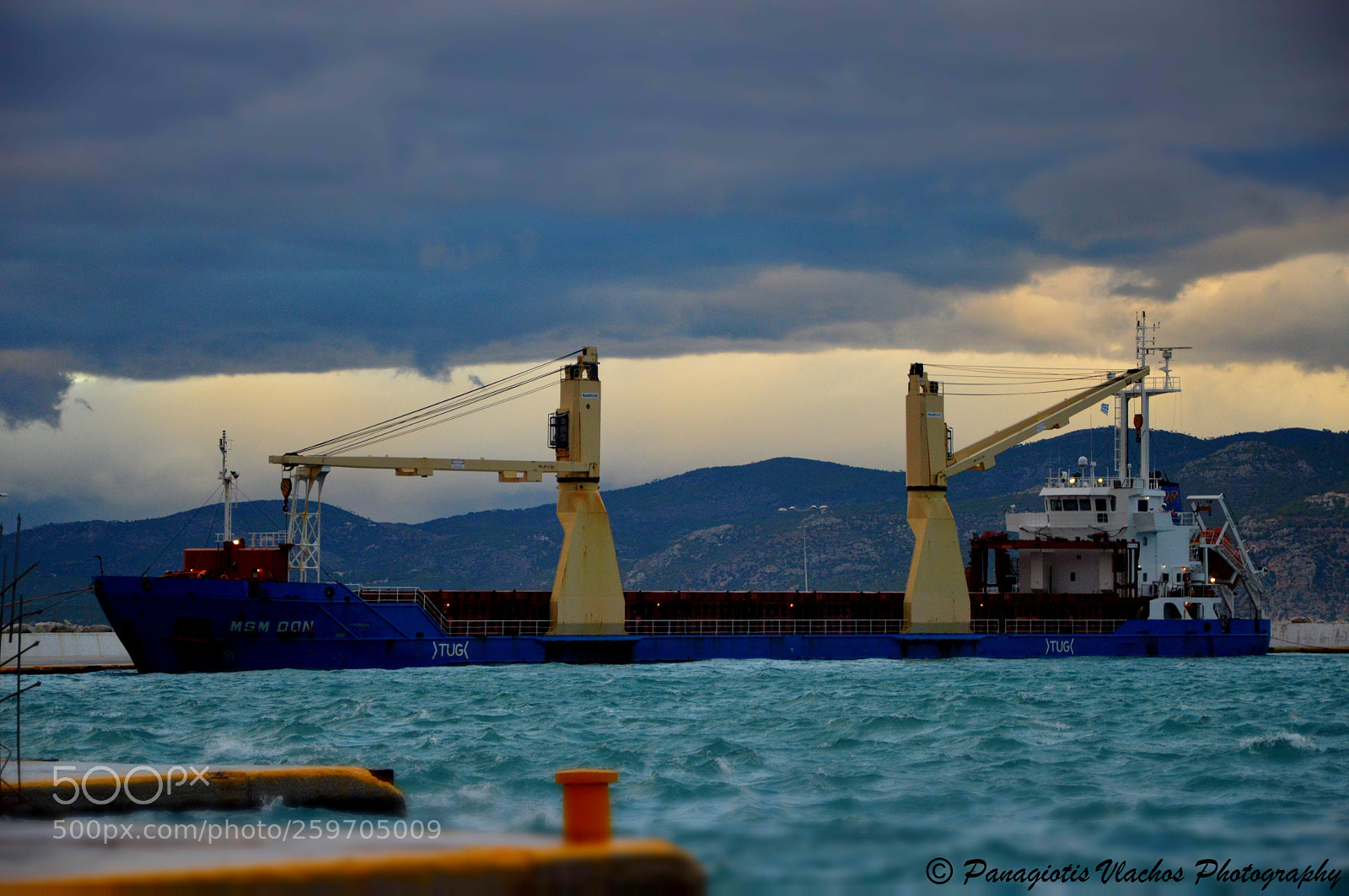 Nikon D3200 sample photo. General cargo ship photography