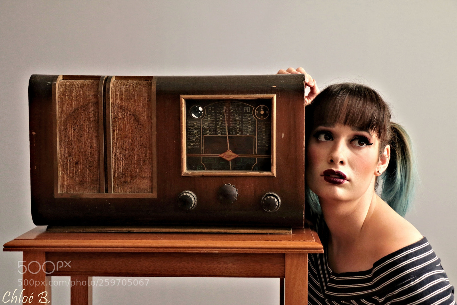 Canon EOS 70D sample photo. Radio girl photography