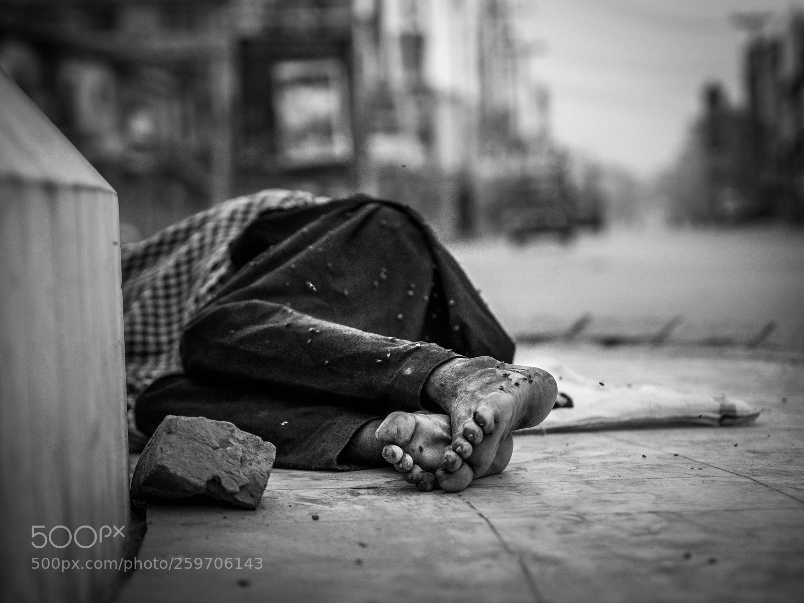 Olympus OM-D E-M5 sample photo. Homelessness ........ photography