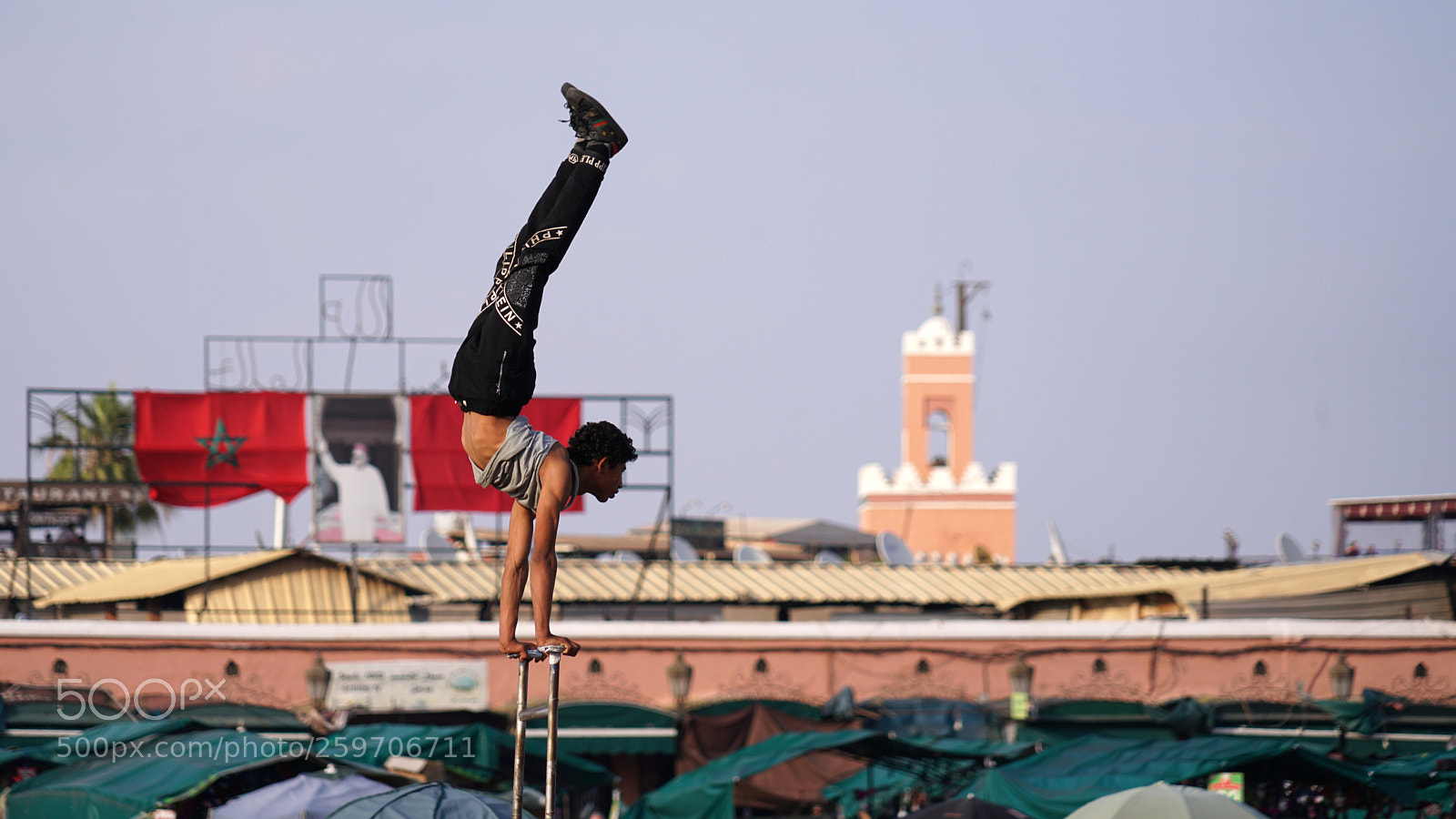 Sony a7R II sample photo. Djemaa el fna artist photography