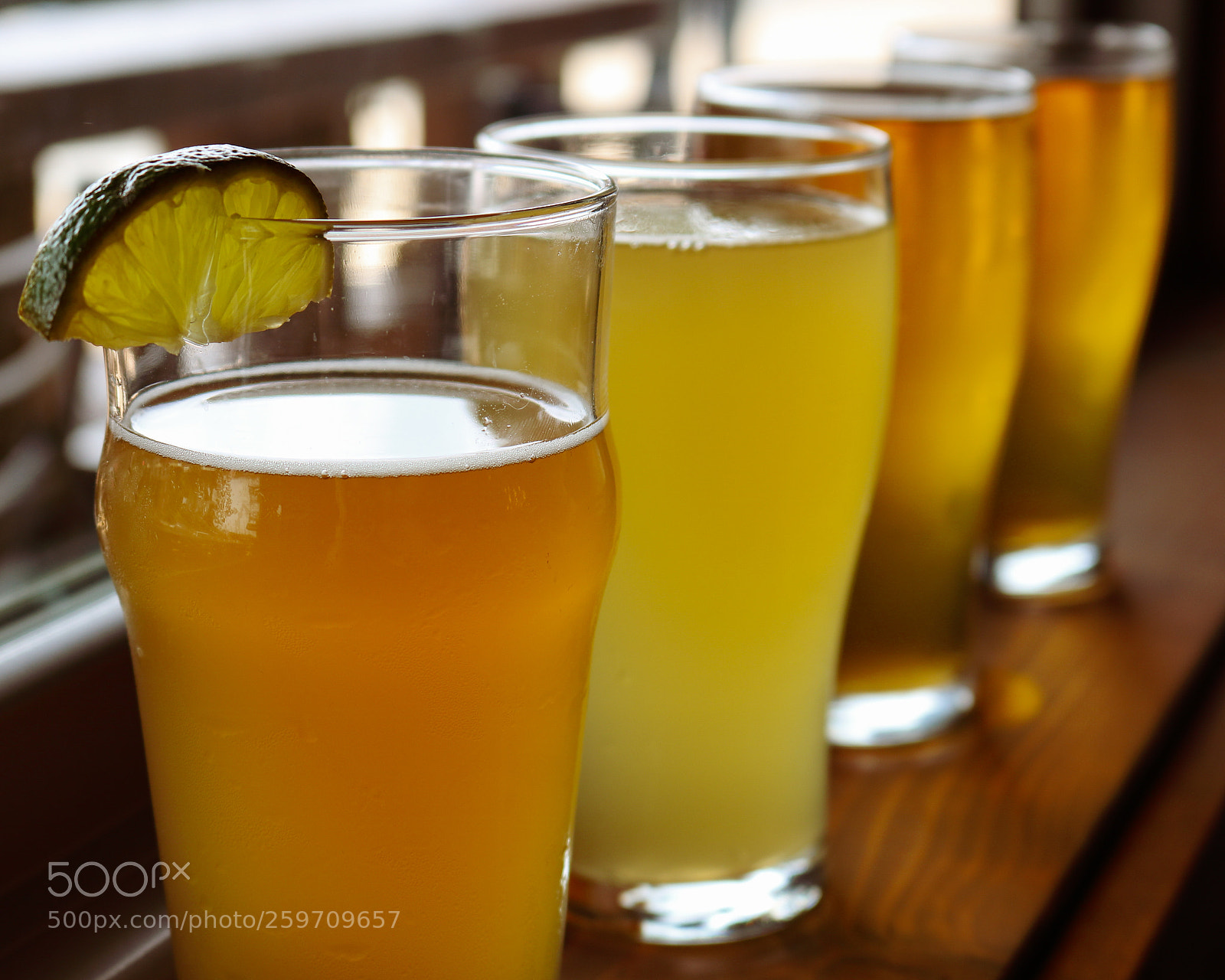 Canon EOS 750D (EOS Rebel T6i / EOS Kiss X8i) sample photo. Sunday beers photography