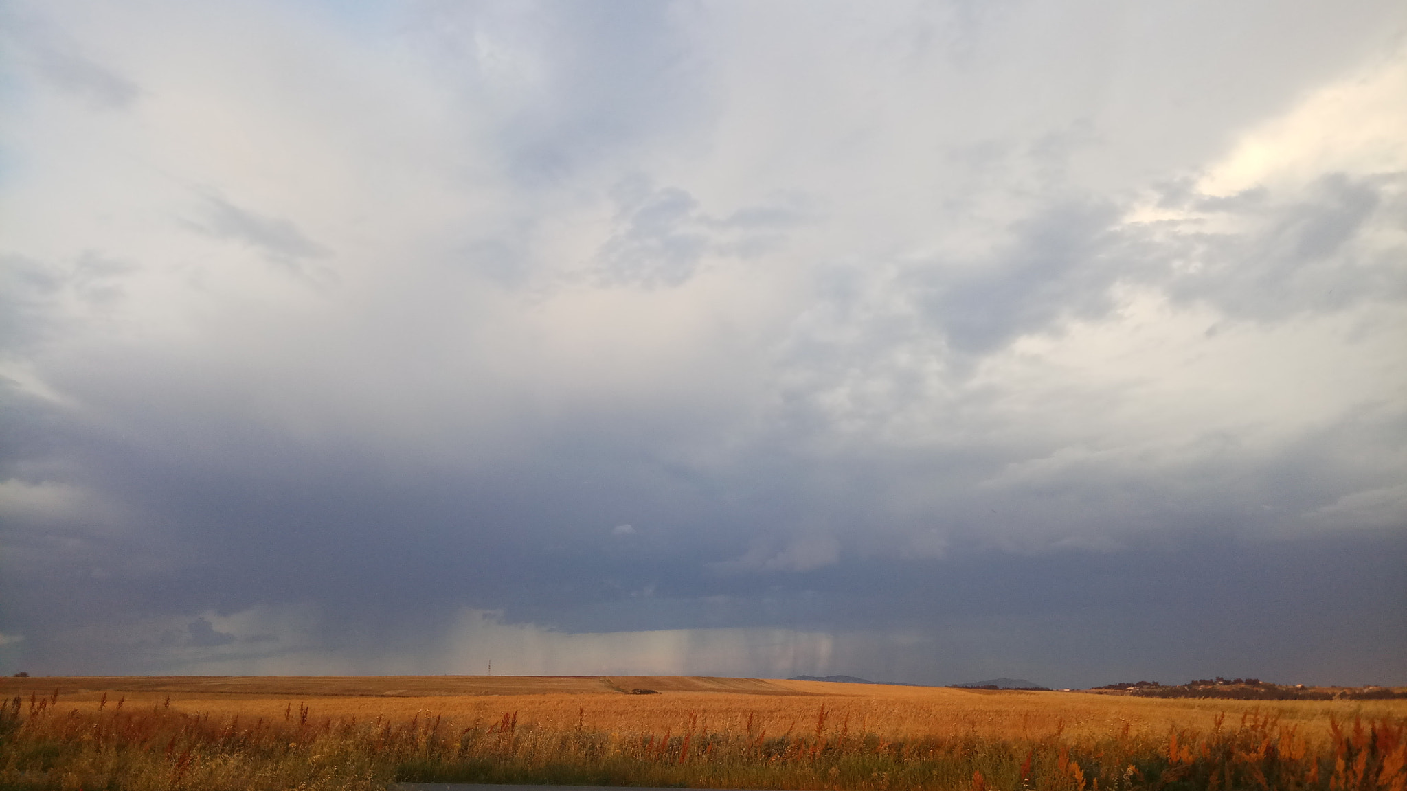 Xiaomi Redmi Pro sample photo. Between the storm (180 degrees back) photography