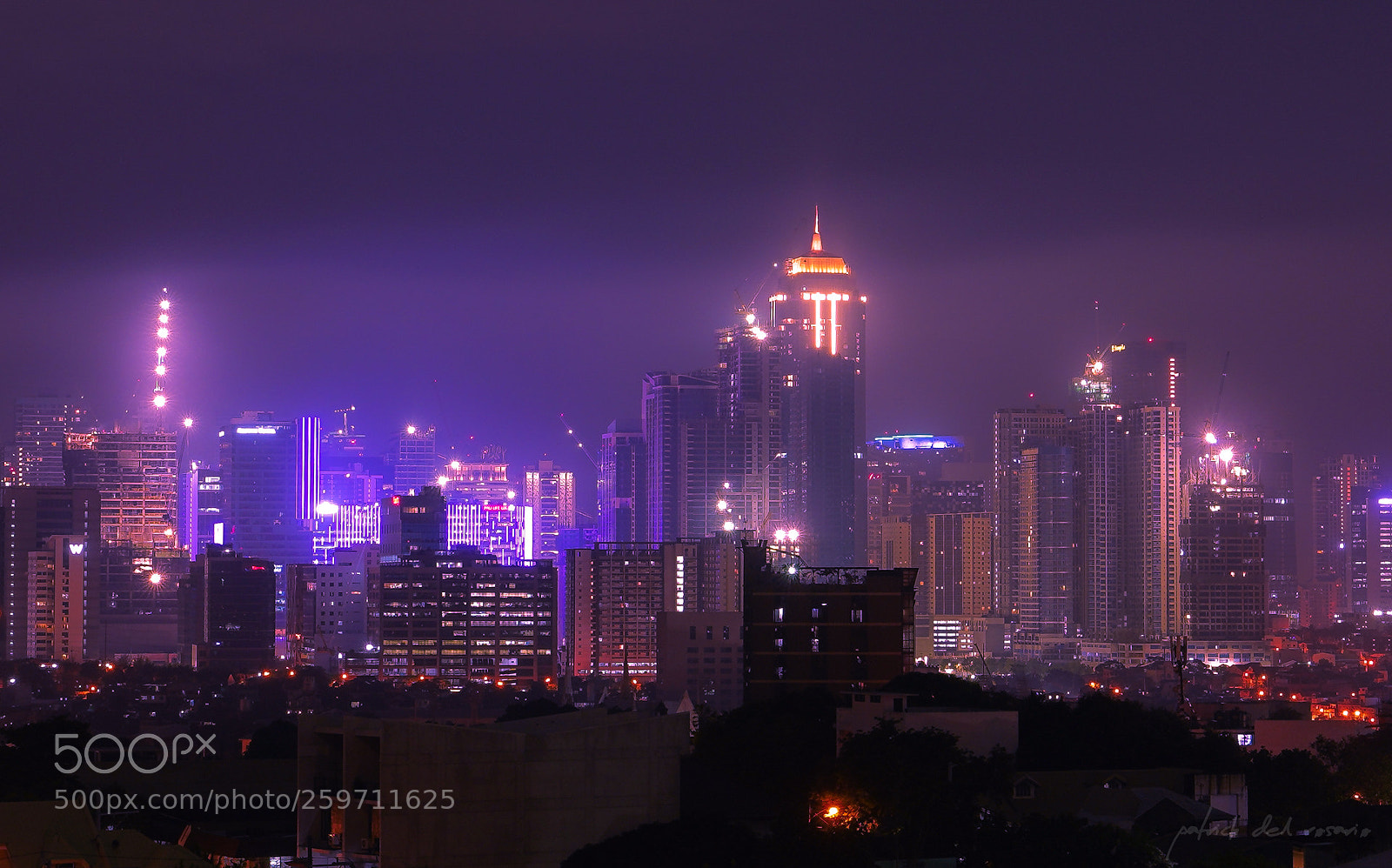 Sony a7R III sample photo. Bonifacio global city photography