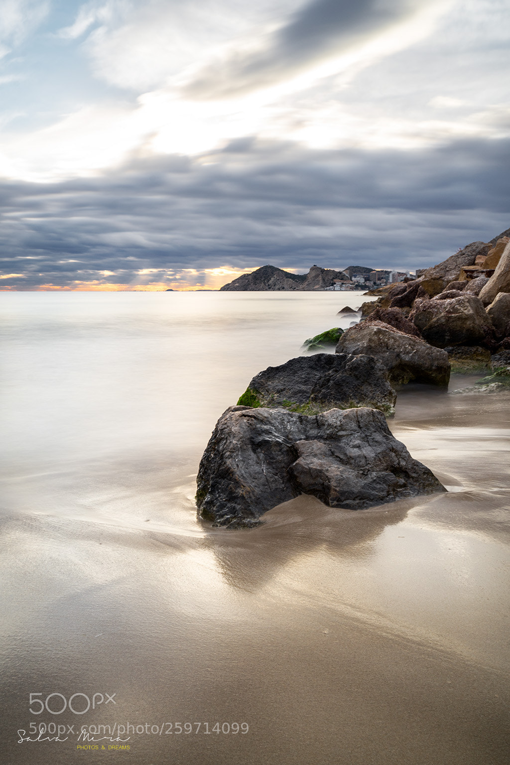 Sony a7 II sample photo. Mirant a la cala photography