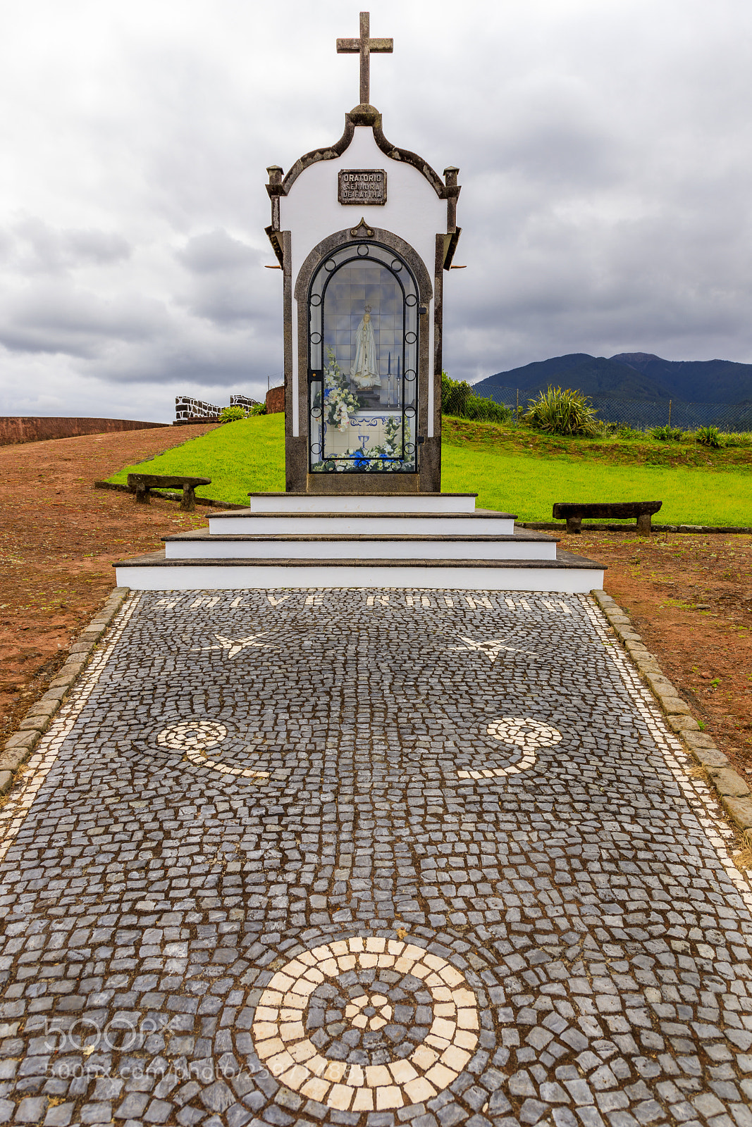 Canon EOS 5D Mark IV sample photo. A ores-s o miguel-algarvia-miradouro photography